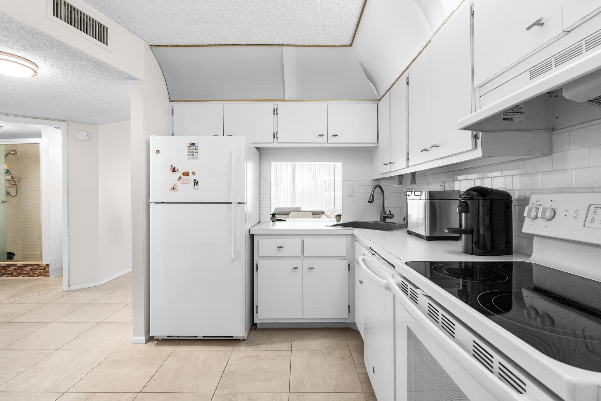 4501 NE 21st #406, Fort Lauderdale FL 33308