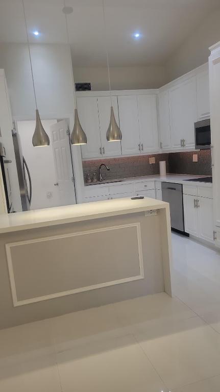 19002 Cloud Lake, Boca Raton FL 33496