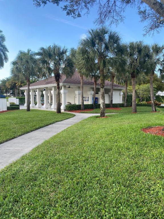 19002 Cloud Lake, Boca Raton FL 33496