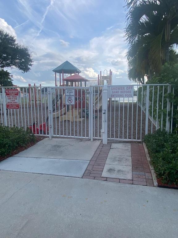 19002 Cloud Lake, Boca Raton FL 33496
