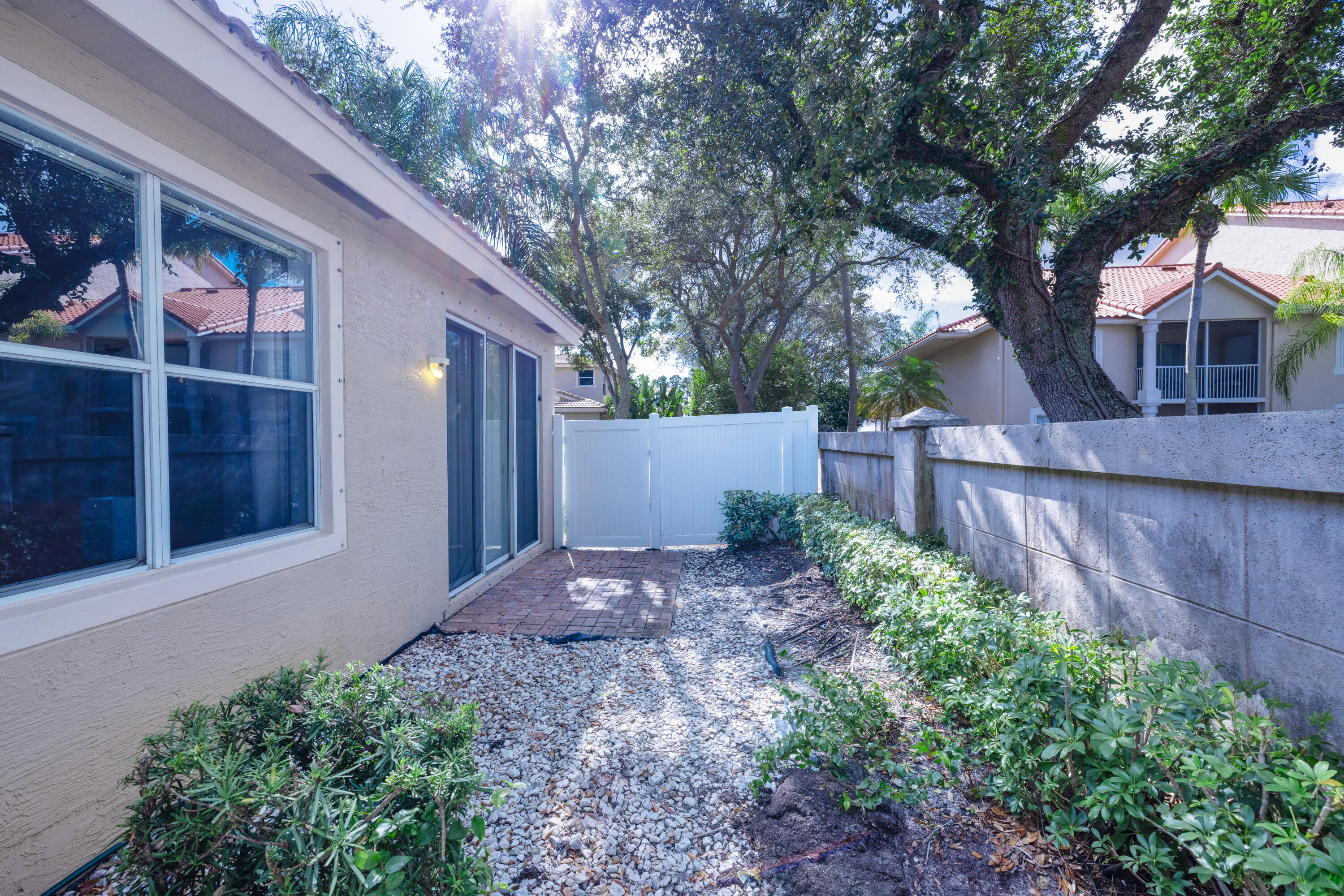 2131 Man Of War, West Palm Beach FL 33411