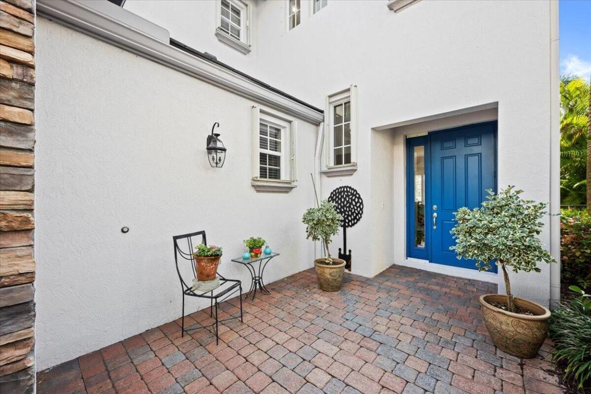 1437 Barlow, Palm Beach Gardens FL 33410