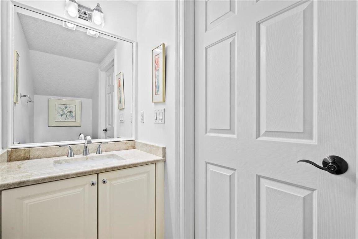 1437 Barlow, Palm Beach Gardens FL 33410