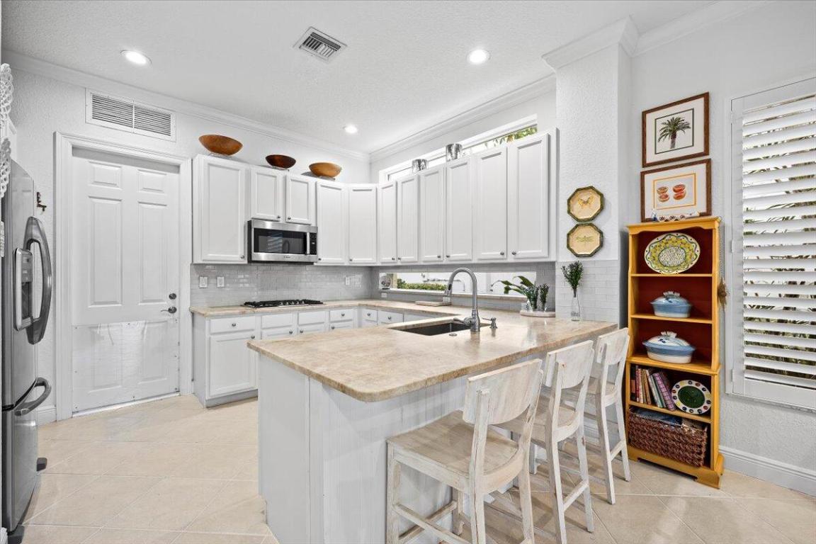 1437 Barlow, Palm Beach Gardens FL 33410