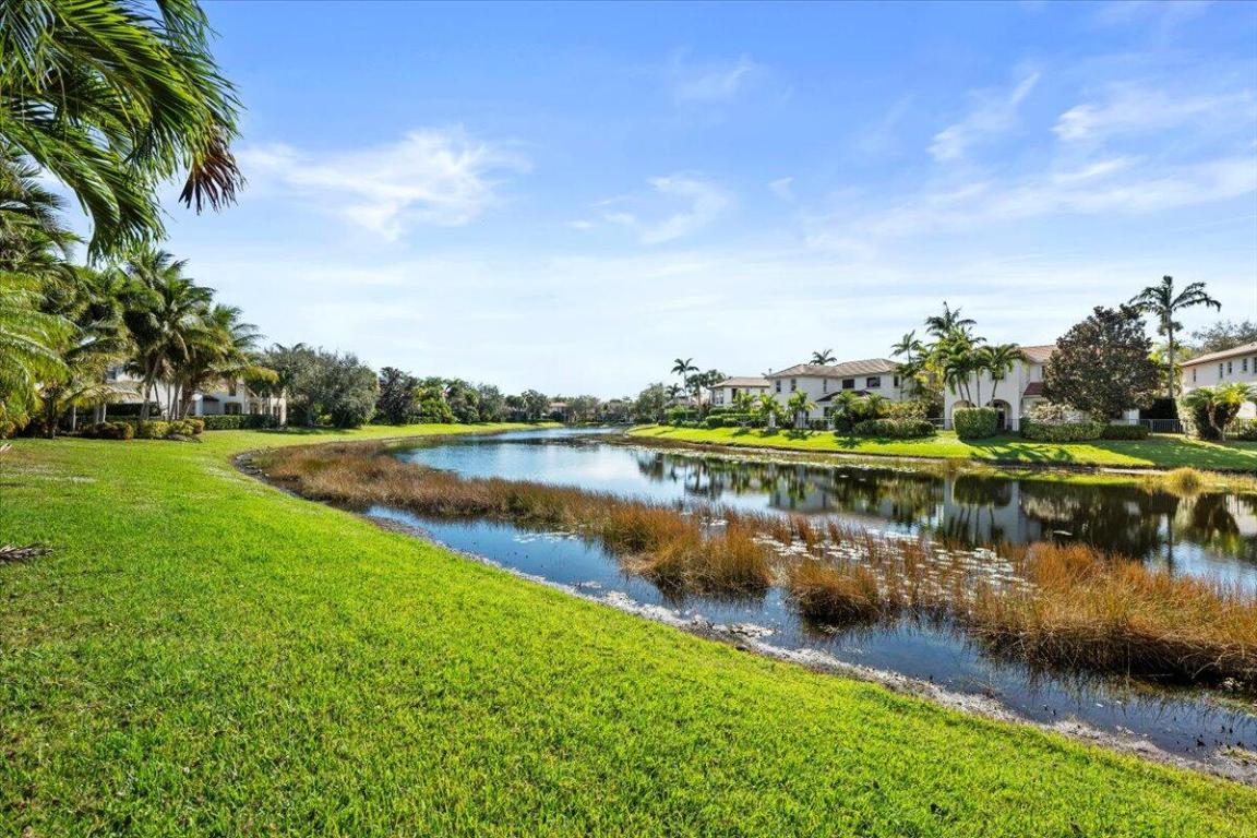 1437 Barlow, Palm Beach Gardens FL 33410