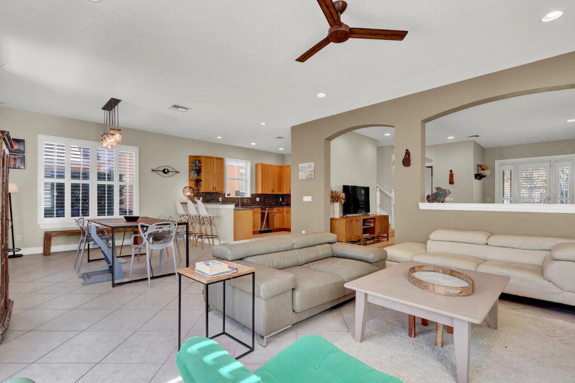 164 W Bay Cedar, Jupiter FL 33458