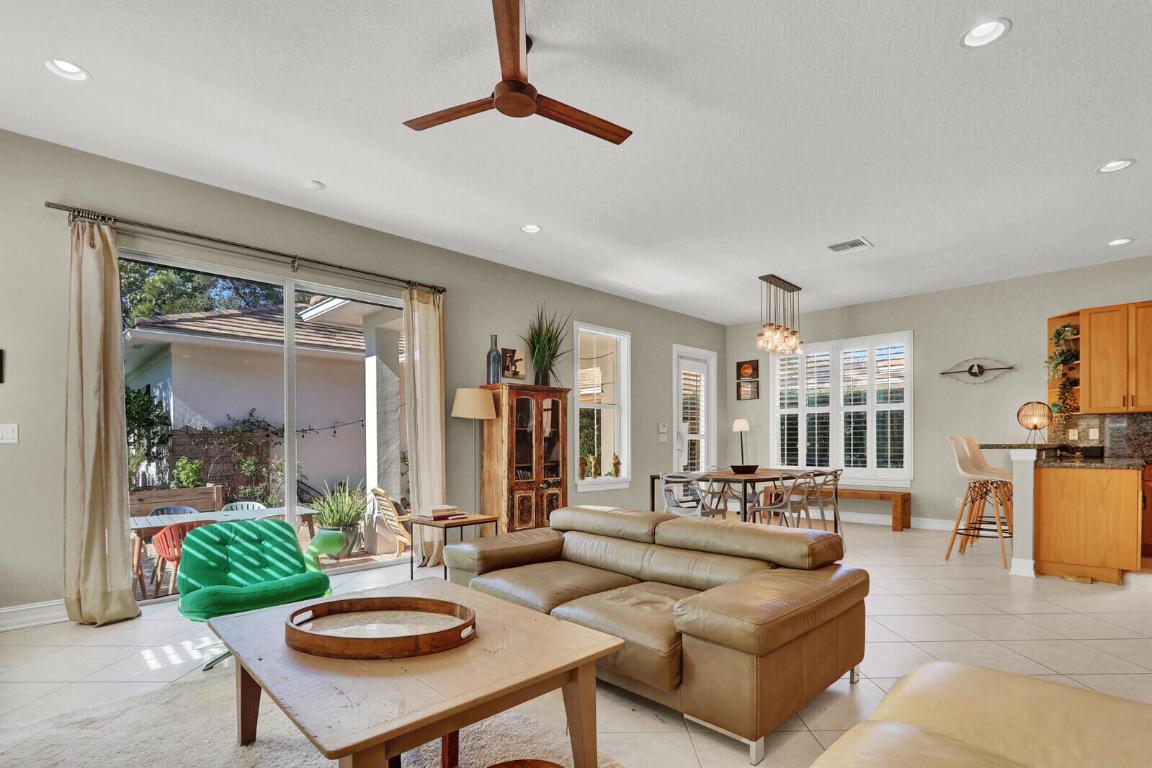 164 W Bay Cedar, Jupiter FL 33458