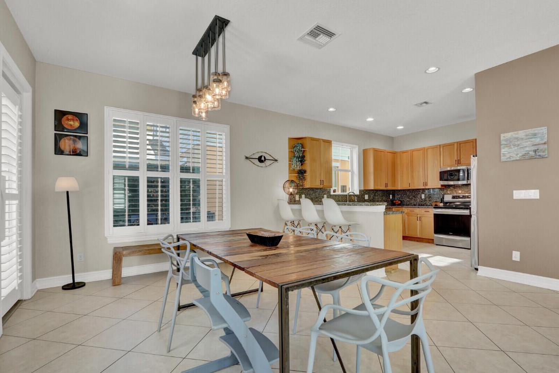 164 W Bay Cedar, Jupiter FL 33458