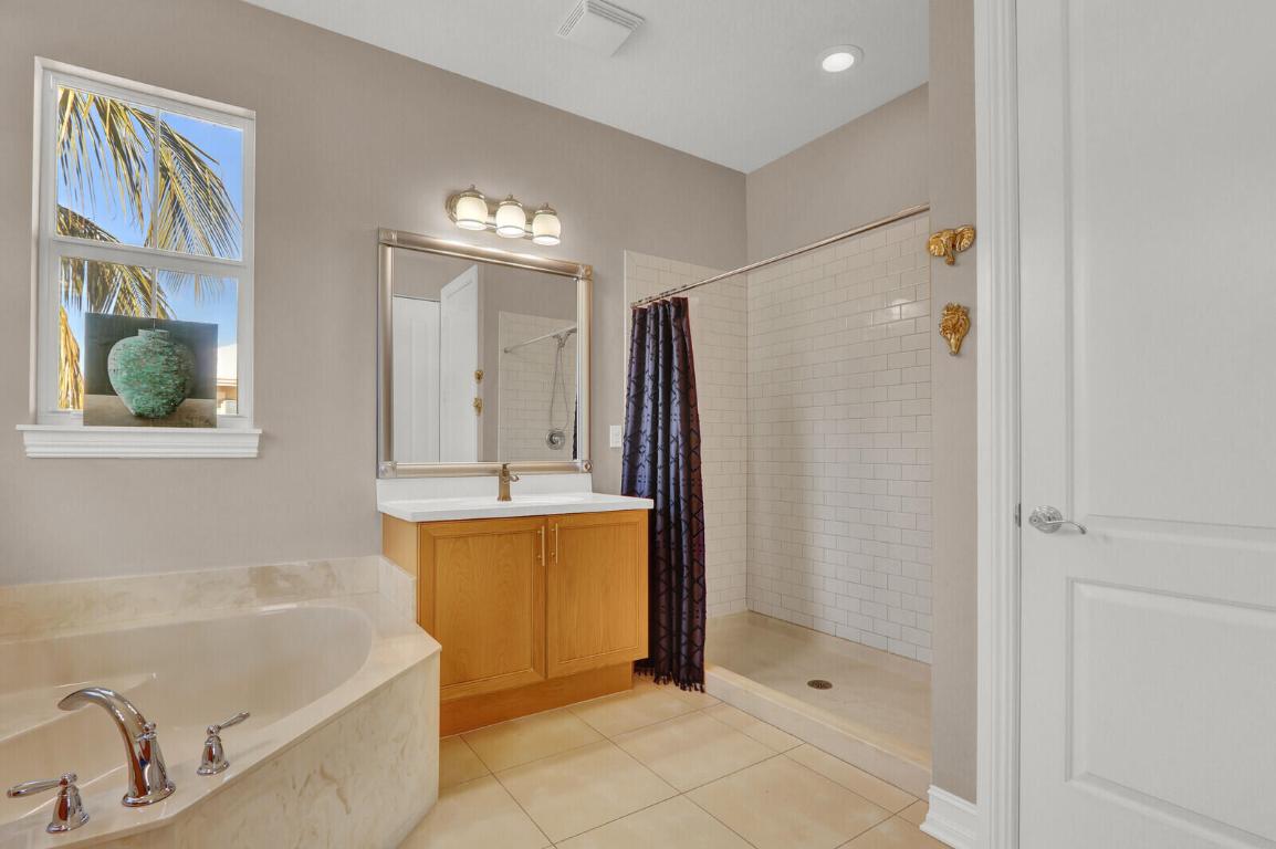 164 W Bay Cedar, Jupiter FL 33458