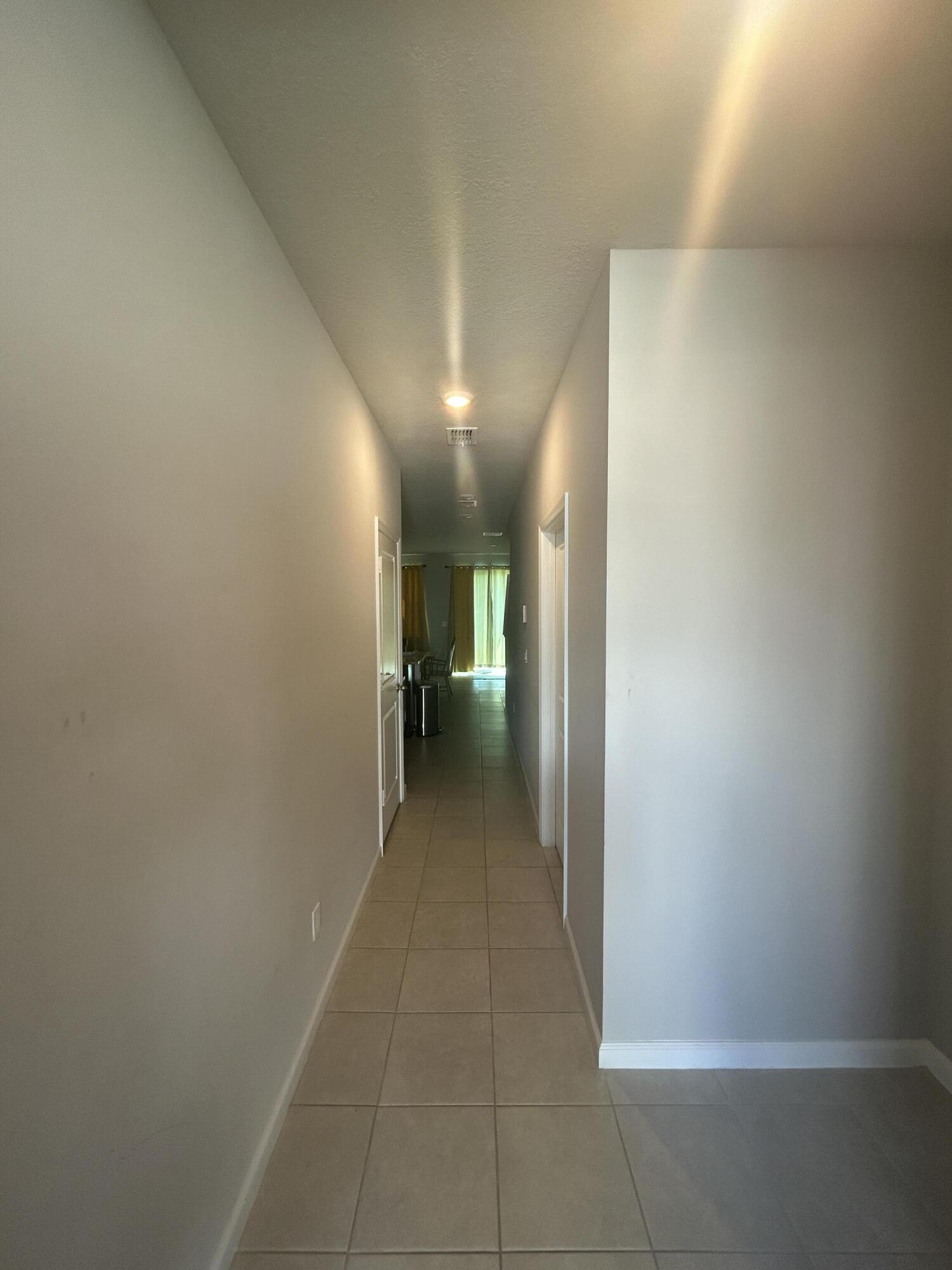 5630 N Enclave, Mangonia Park FL 33407