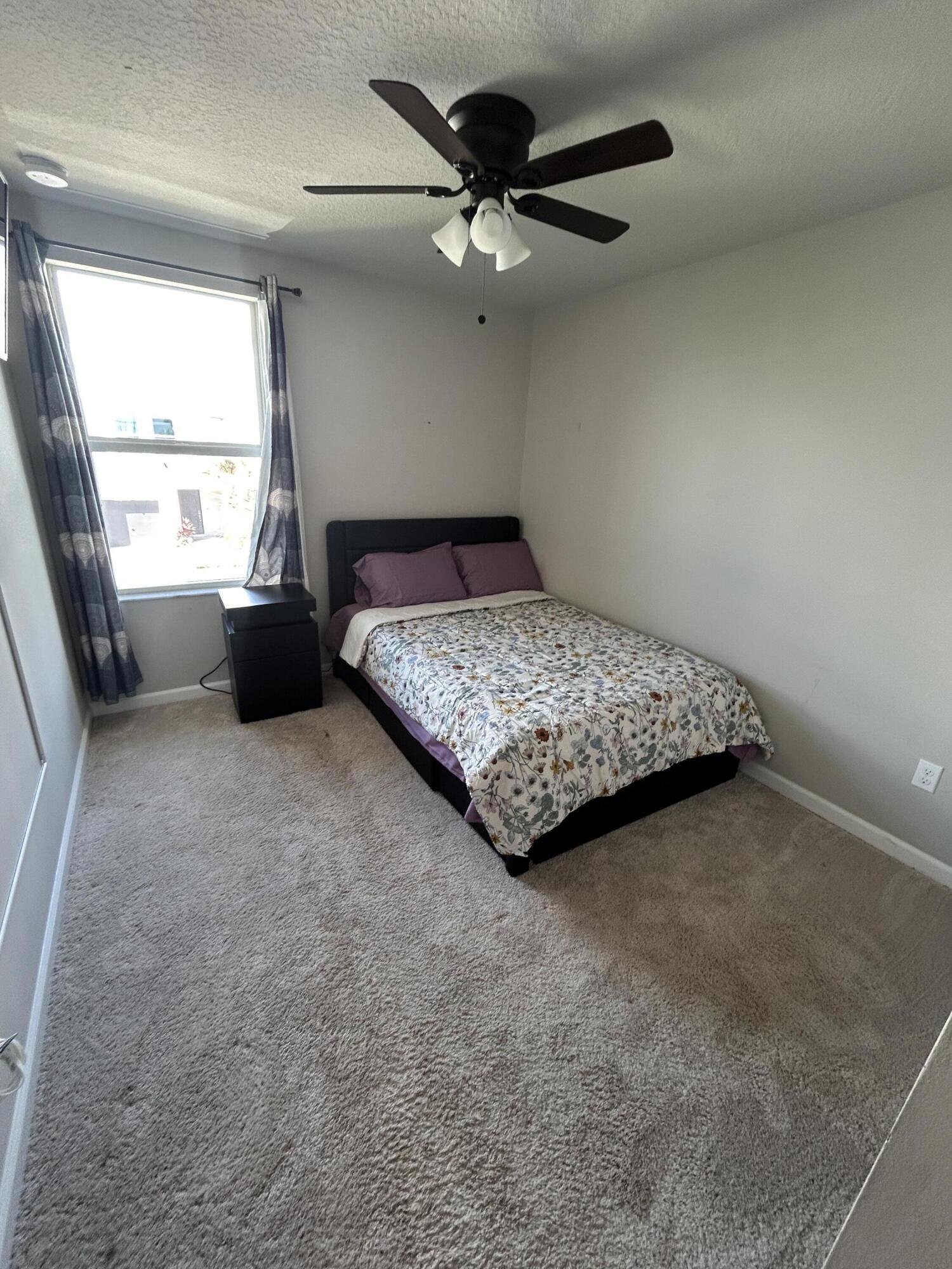 5630 N Enclave, Mangonia Park FL 33407