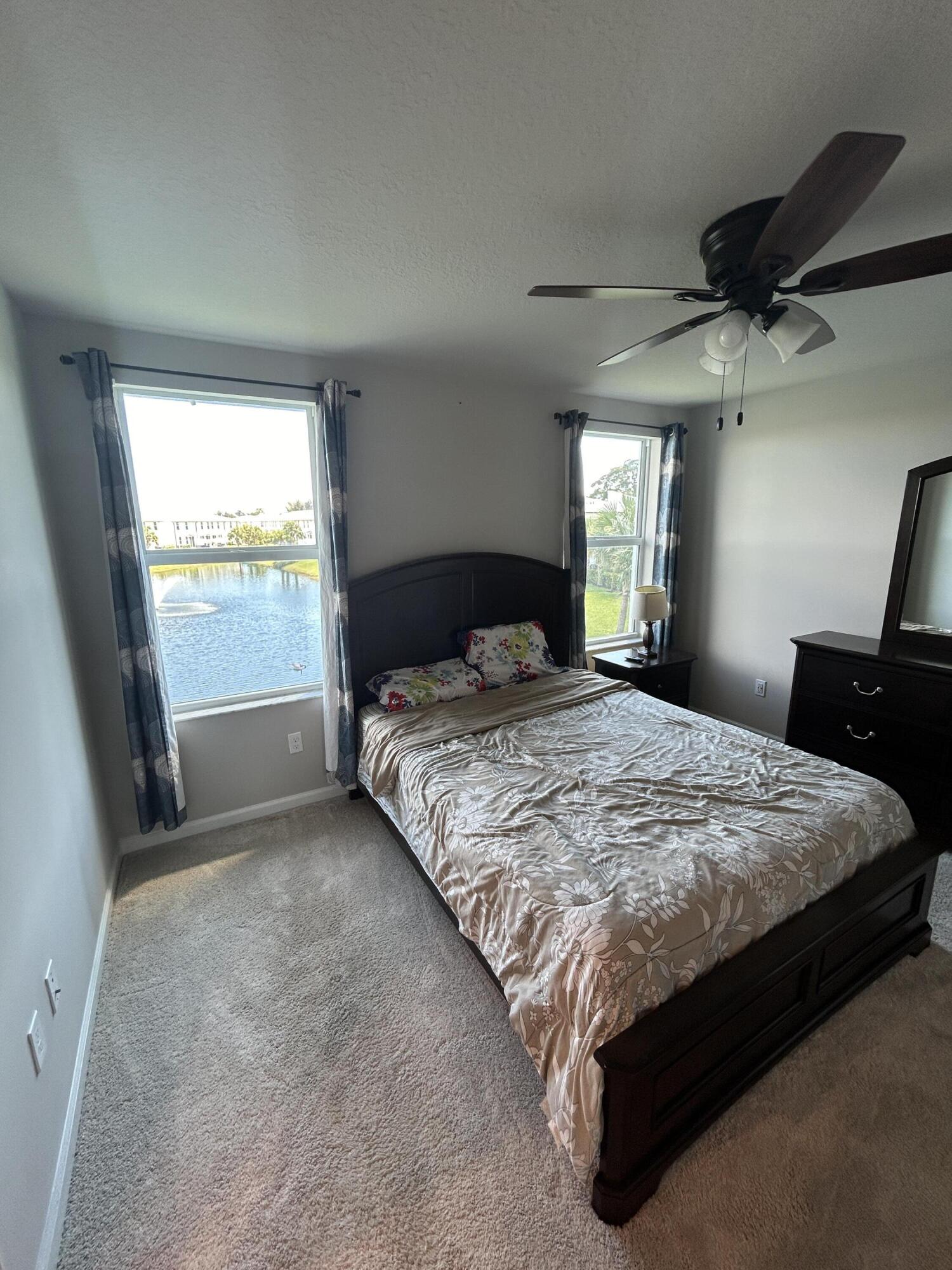 5630 N Enclave, Mangonia Park FL 33407