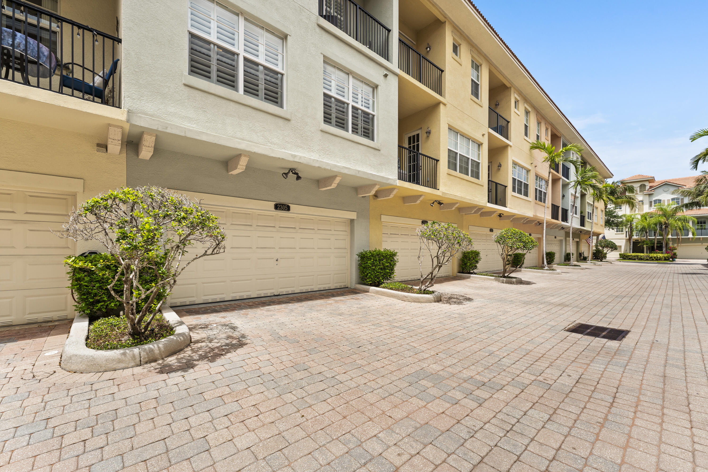 2305 Amalfi, Palm Beach Gardens FL 33410