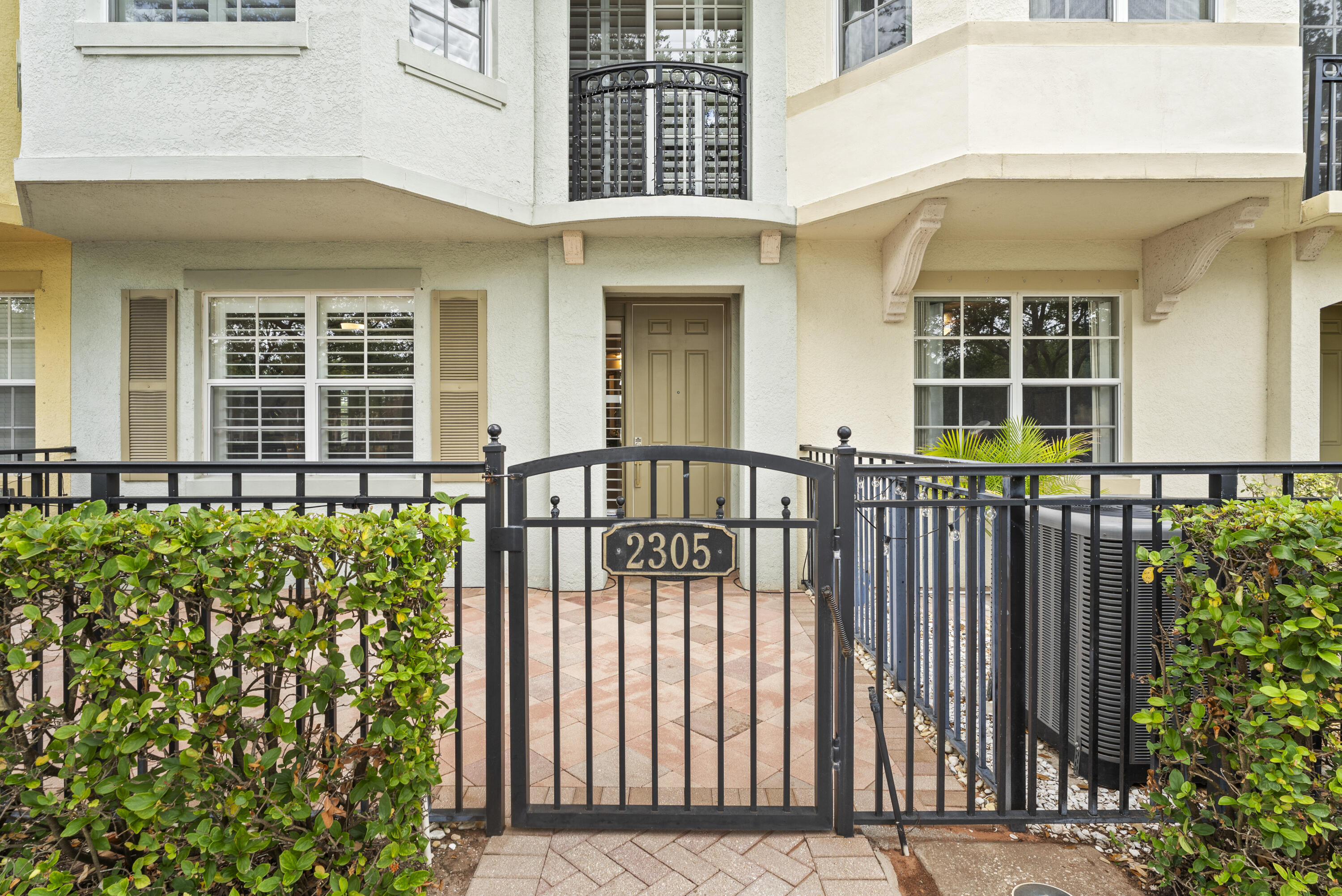 2305 Amalfi, Palm Beach Gardens FL 33410