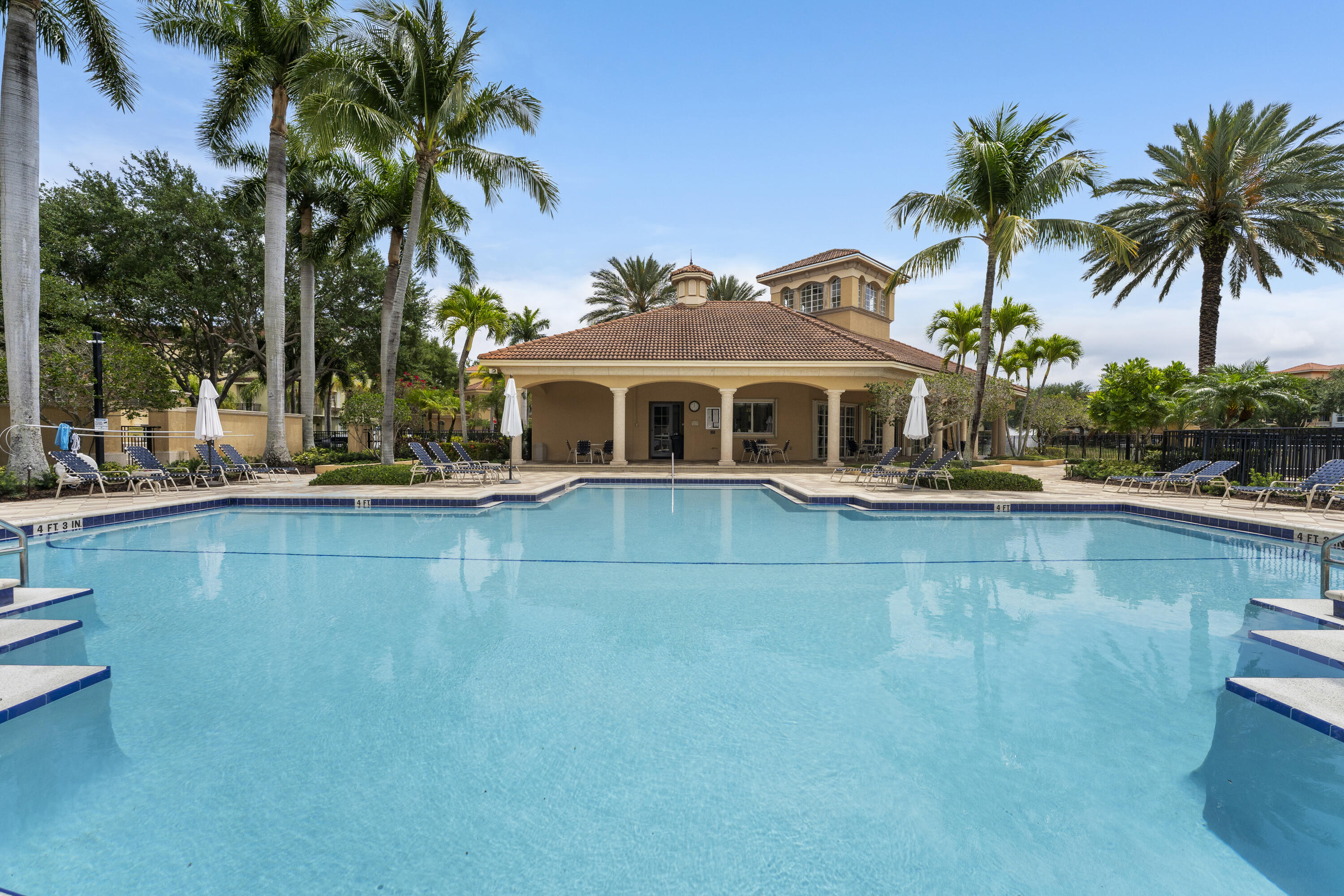 2305 Amalfi, Palm Beach Gardens FL 33410