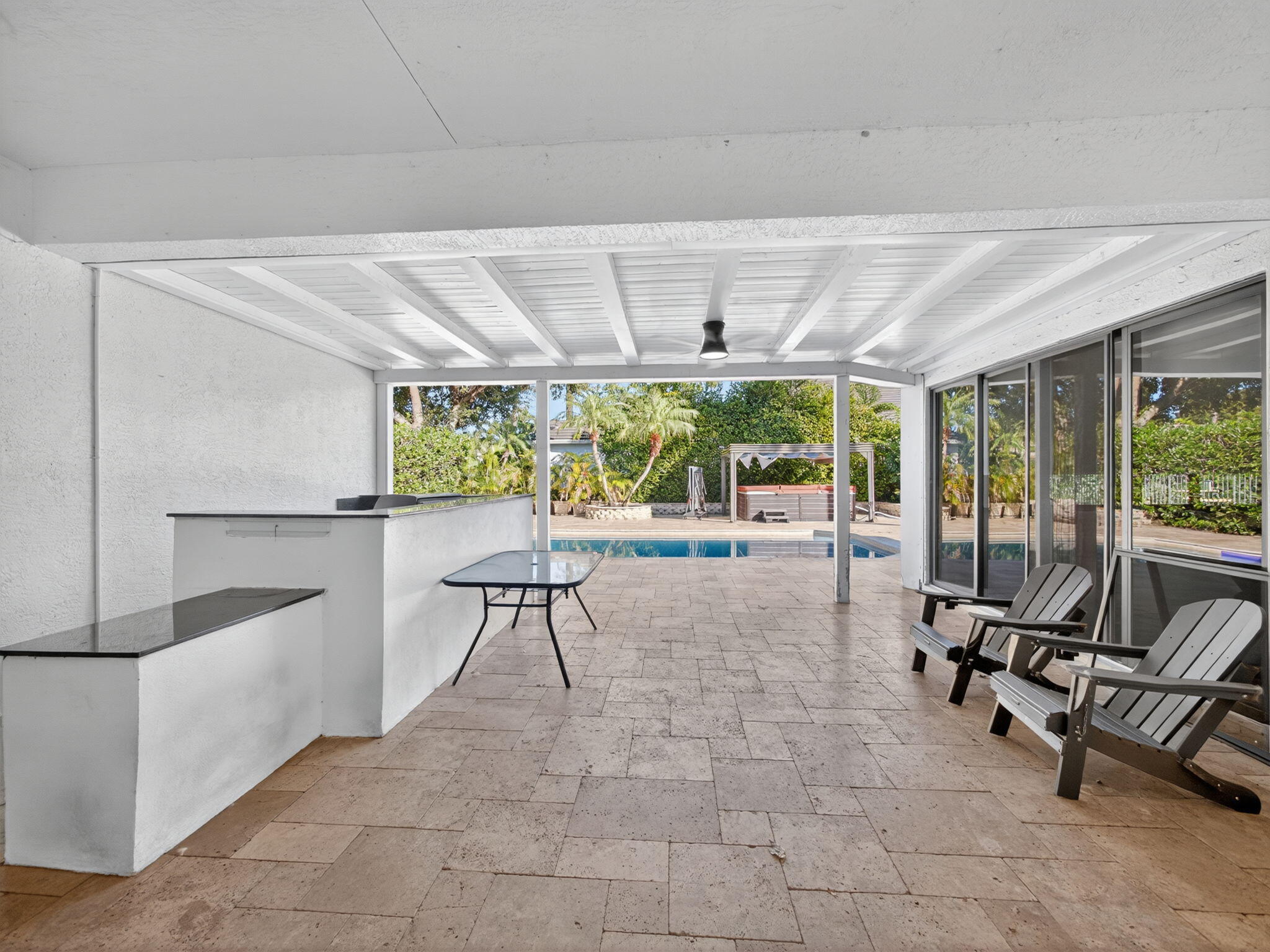 125 Pembroke, Palm Beach Gardens FL 33418