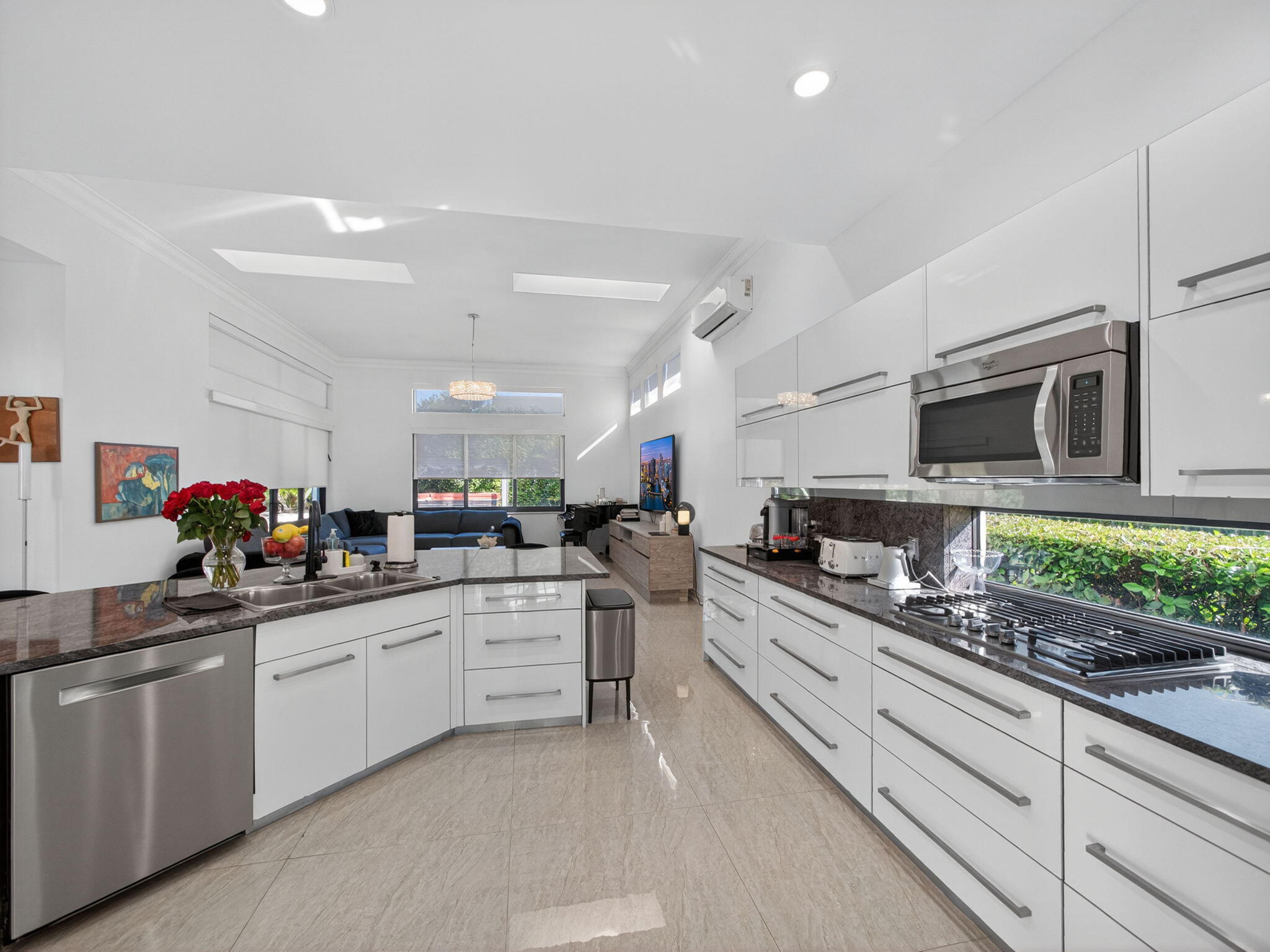 125 Pembroke, Palm Beach Gardens FL 33418