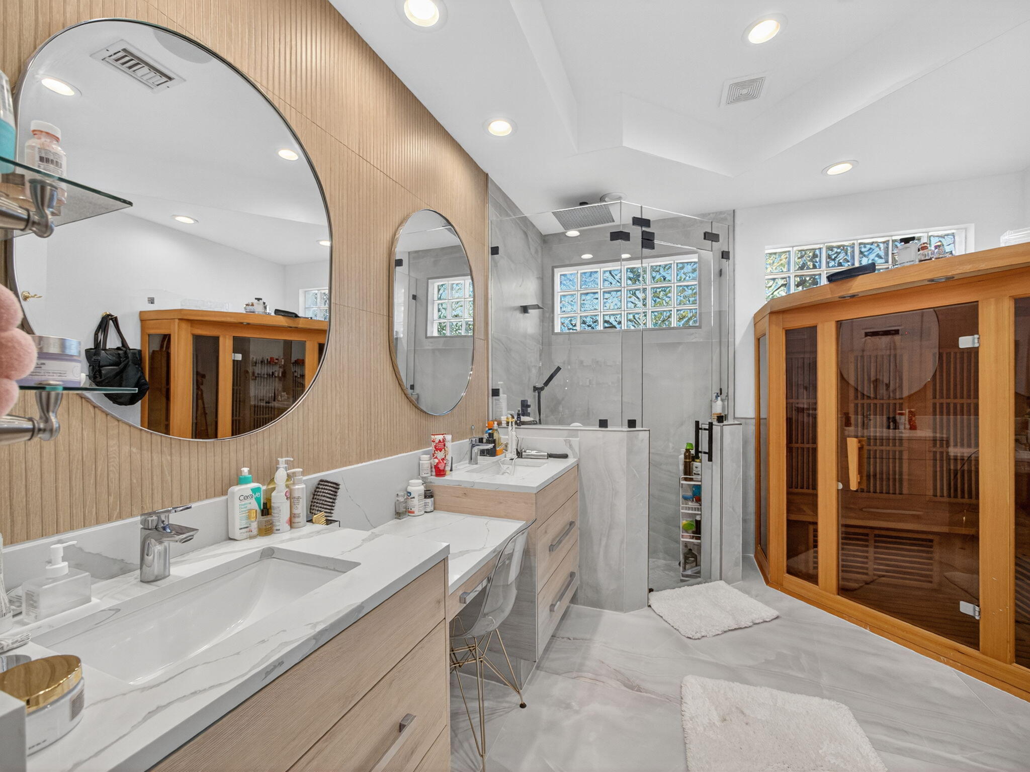 125 Pembroke, Palm Beach Gardens FL 33418