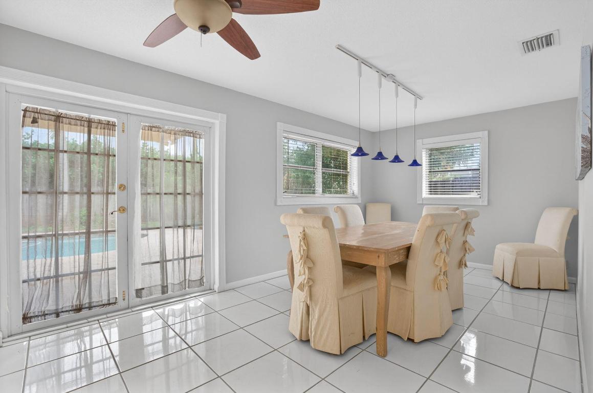 514 Riverside, Palm Beach Gardens FL 33410