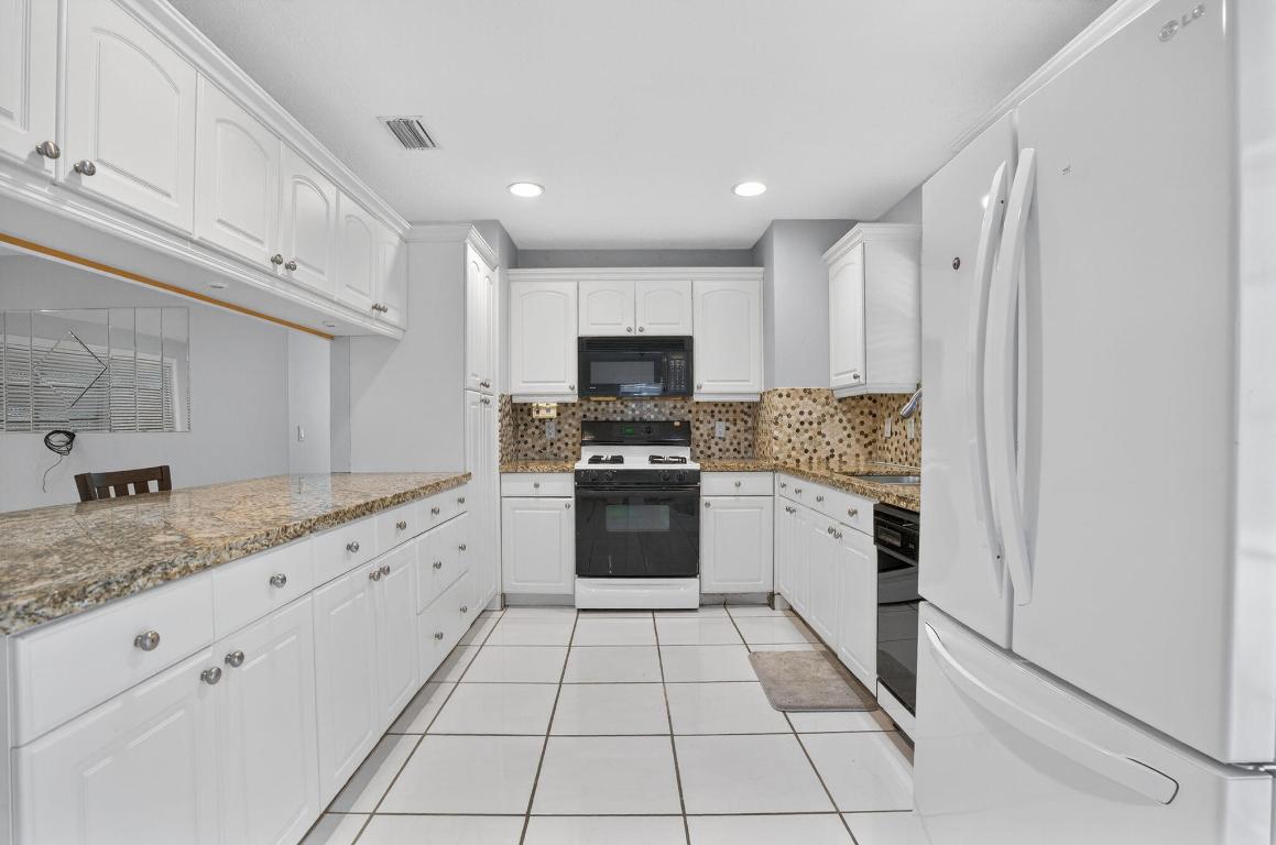 514 Riverside, Palm Beach Gardens FL 33410