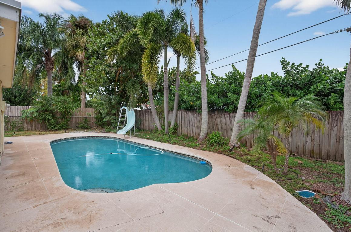 514 Riverside, Palm Beach Gardens FL 33410