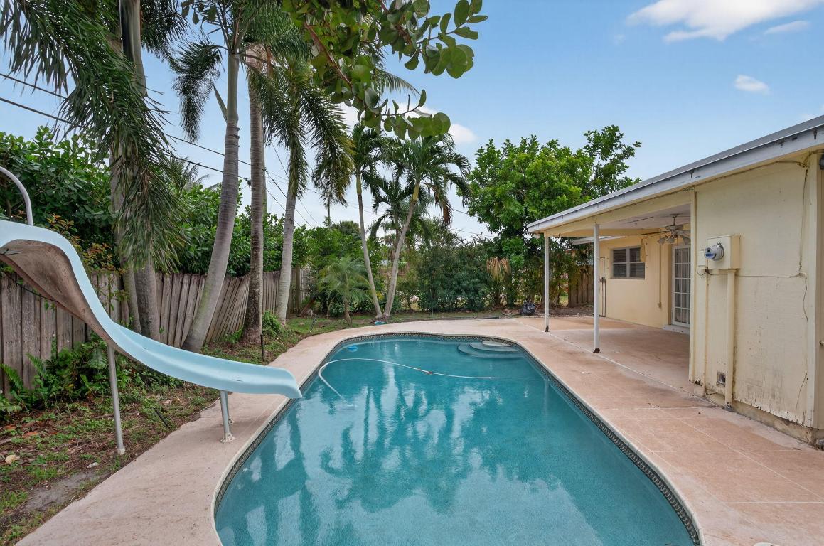 514 Riverside, Palm Beach Gardens FL 33410