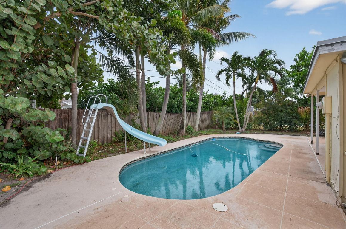 514 Riverside, Palm Beach Gardens FL 33410