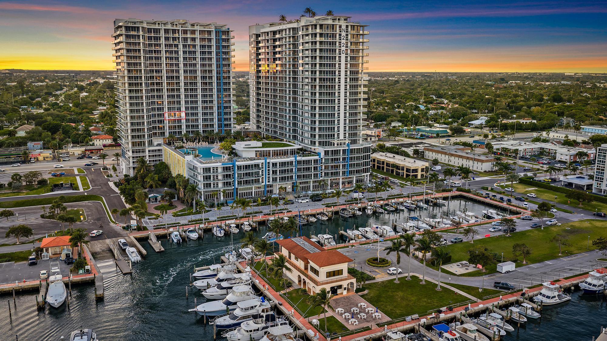 220 Lake Shore #1008, Lake Park FL 33403