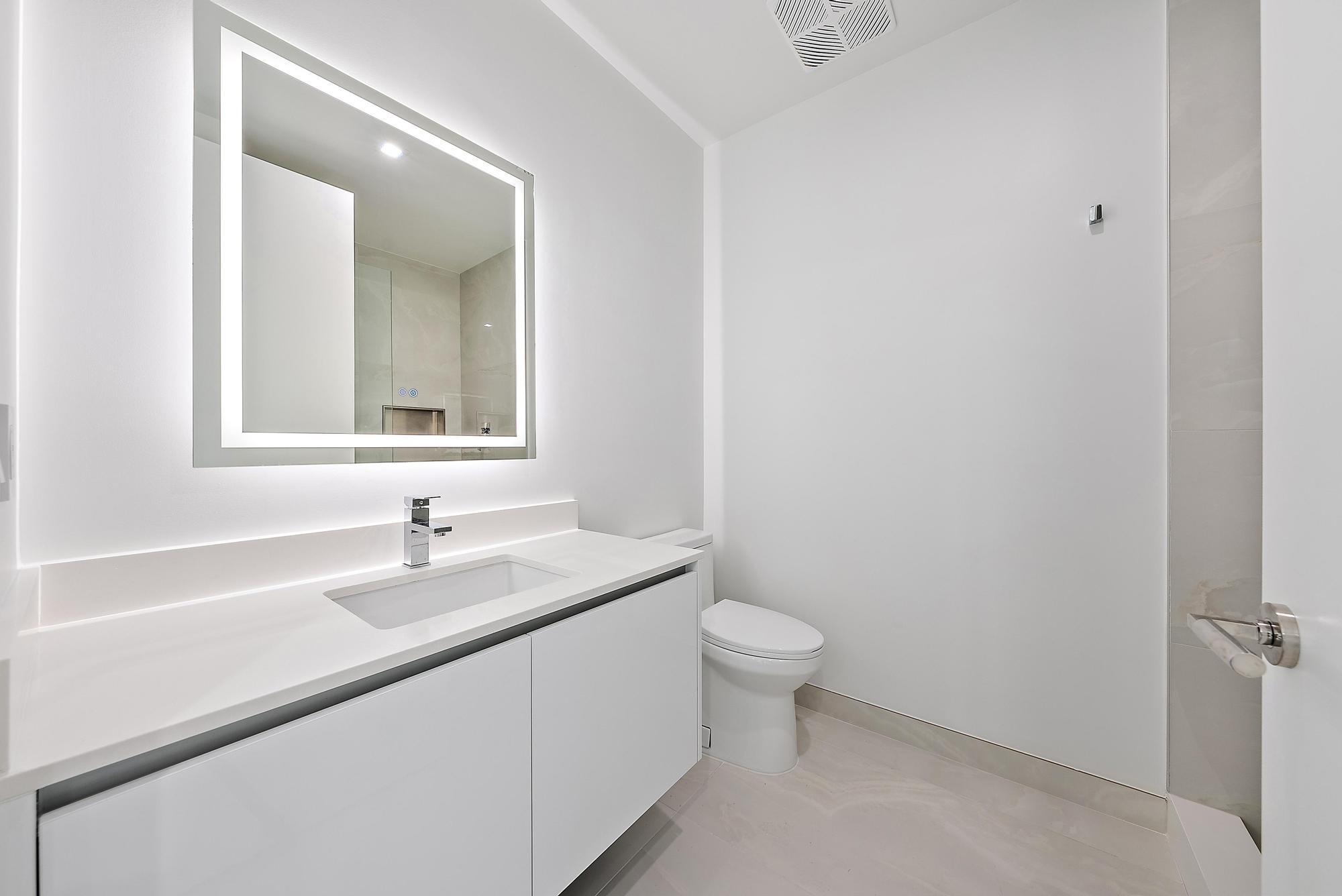 220 Lake Shore #1008, Lake Park FL 33403