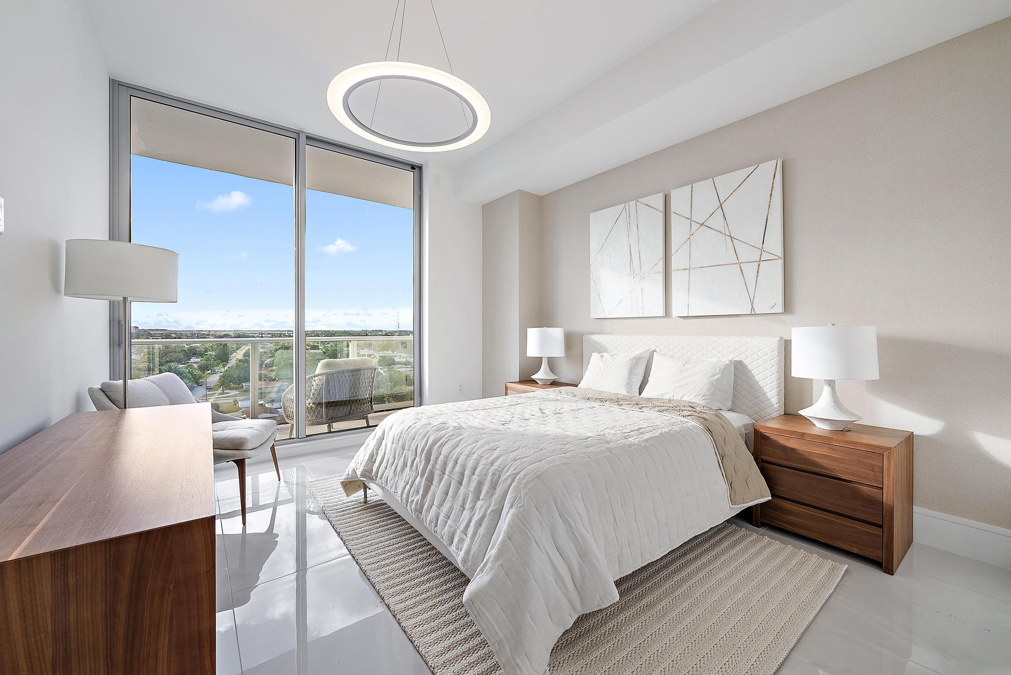 220 Lake Shore #1008, Lake Park FL 33403