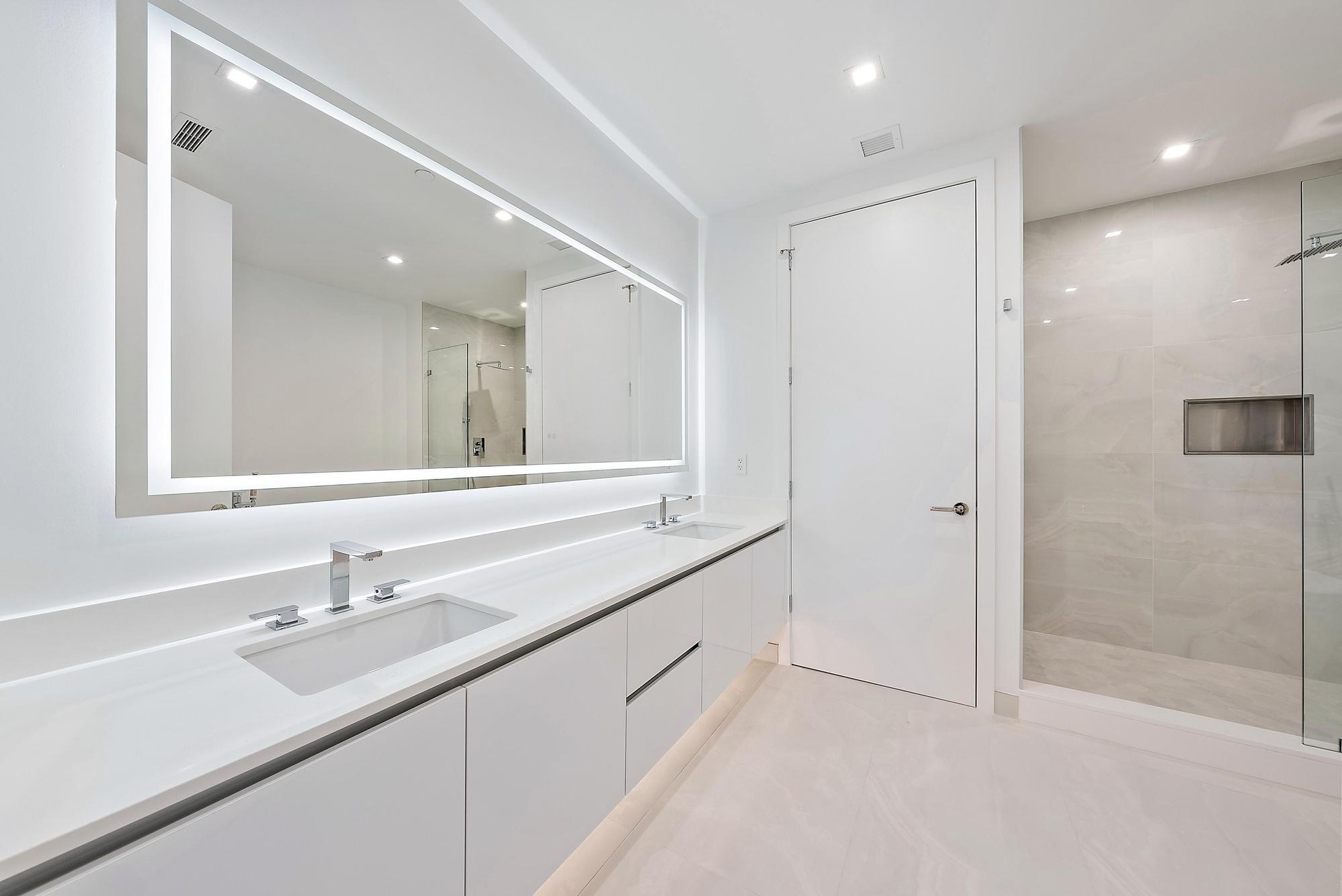 220 Lake Shore #1008, Lake Park FL 33403