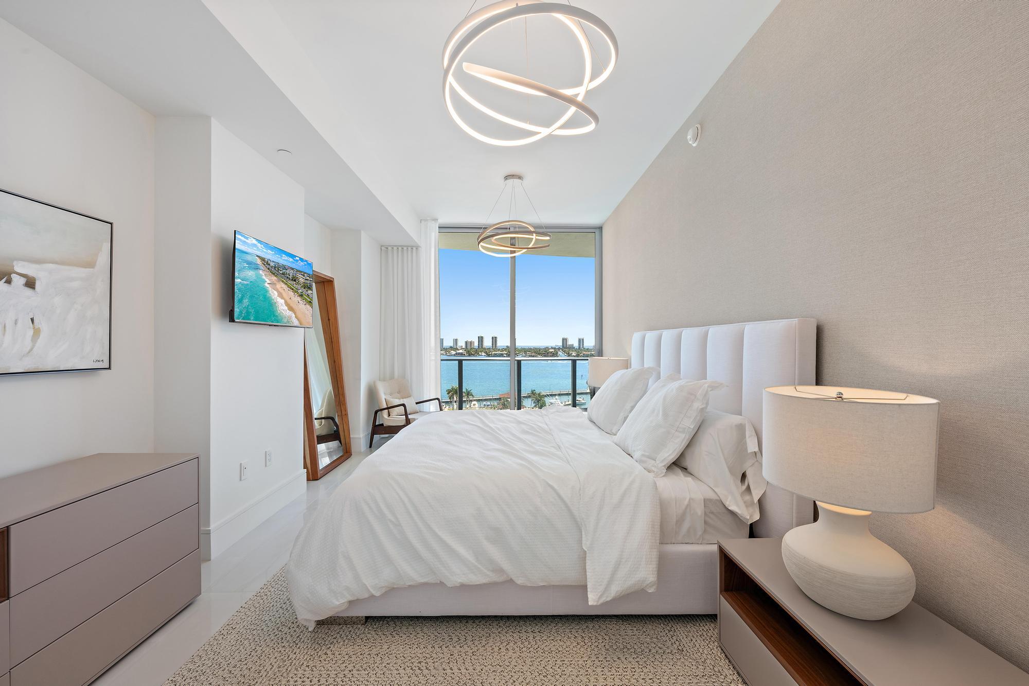 220 Lake Shore #1008, Lake Park FL 33403