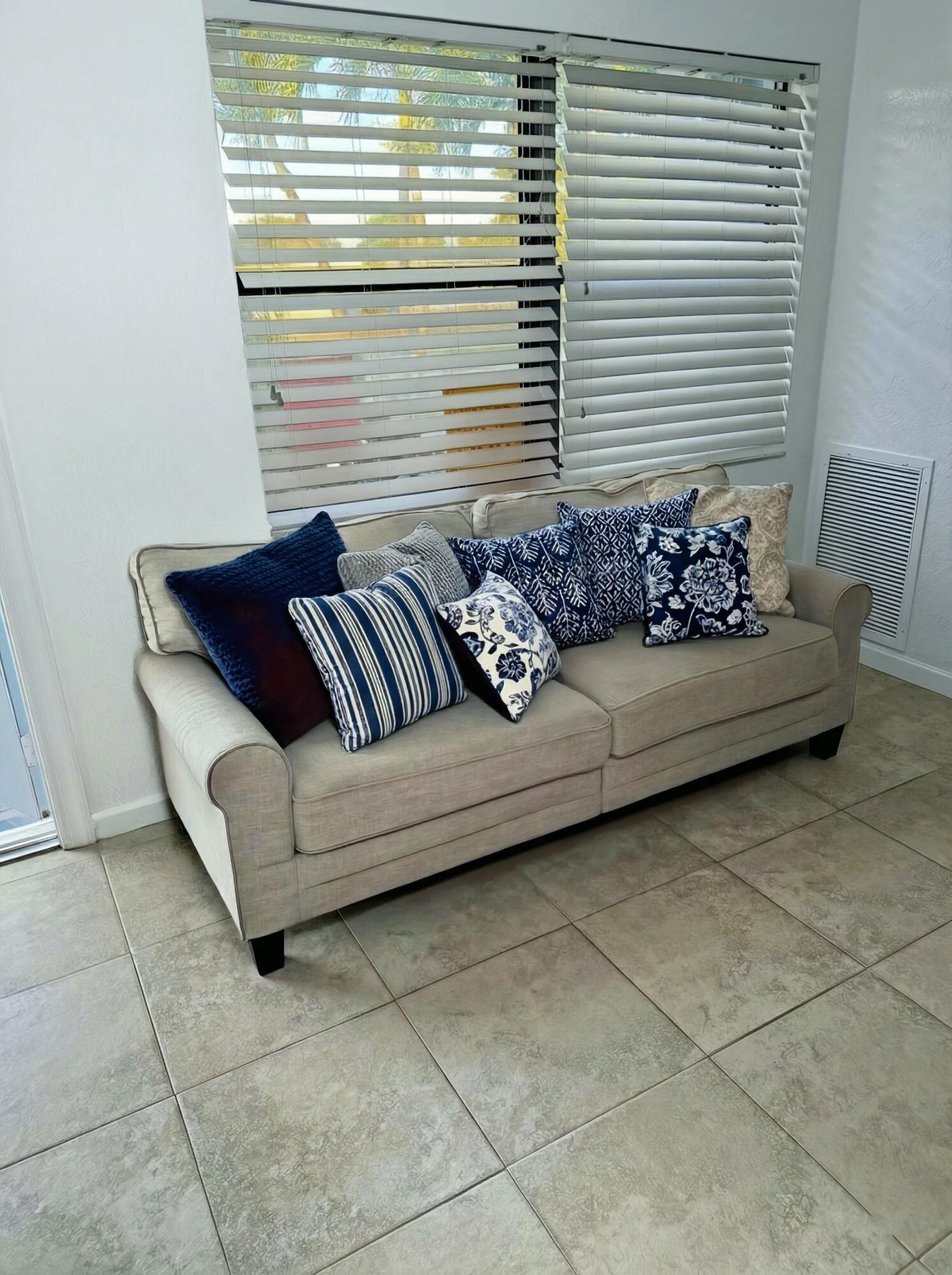 916 W Drew, Lantana FL 33462