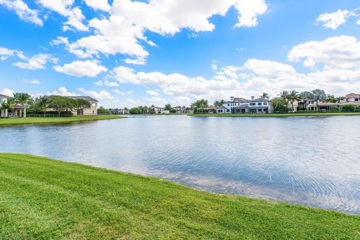 17526 Grand Este, Boca Raton FL 33496