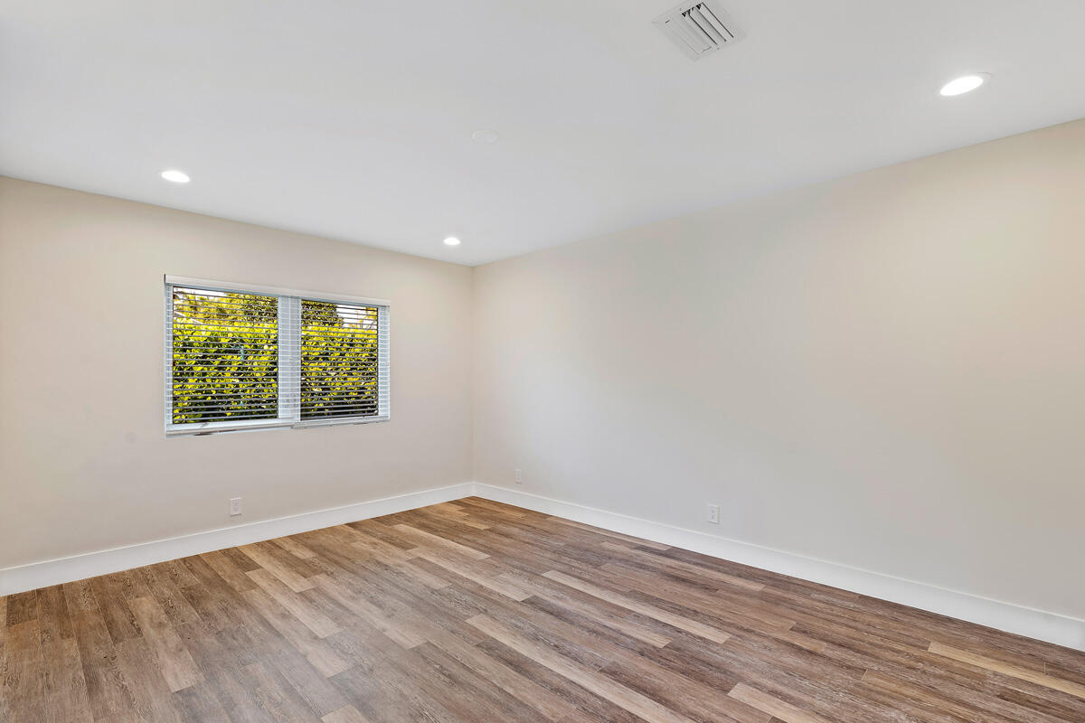 533 E Alexander Palm, Boca Raton FL 33432