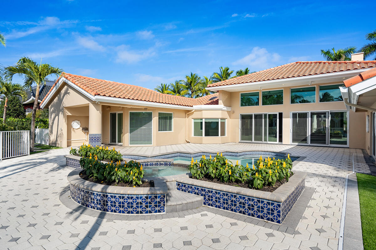 533 E Alexander Palm, Boca Raton FL 33432
