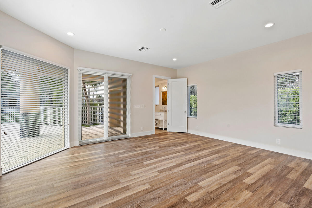 533 E Alexander Palm, Boca Raton FL 33432