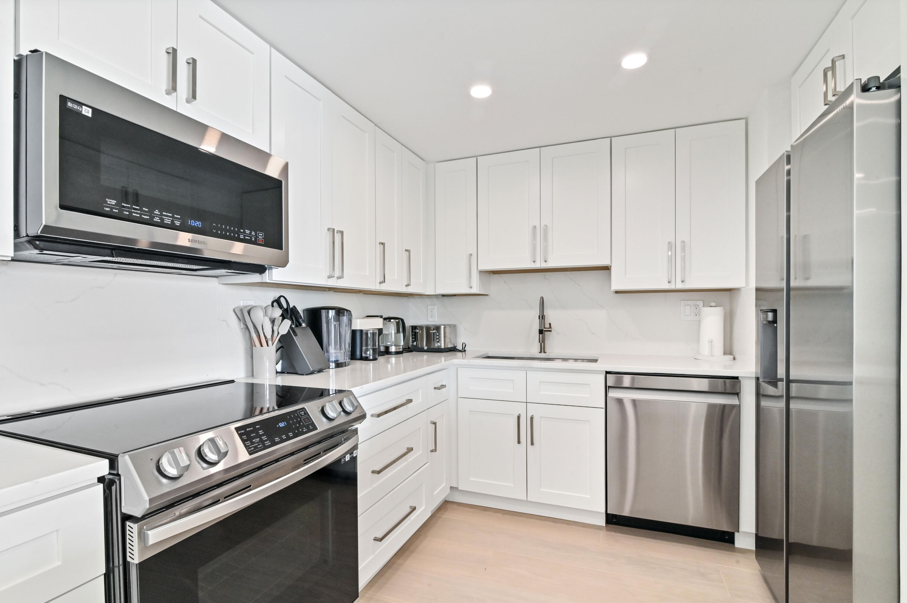 2600 N Flagler #210, West Palm Beach FL 33407