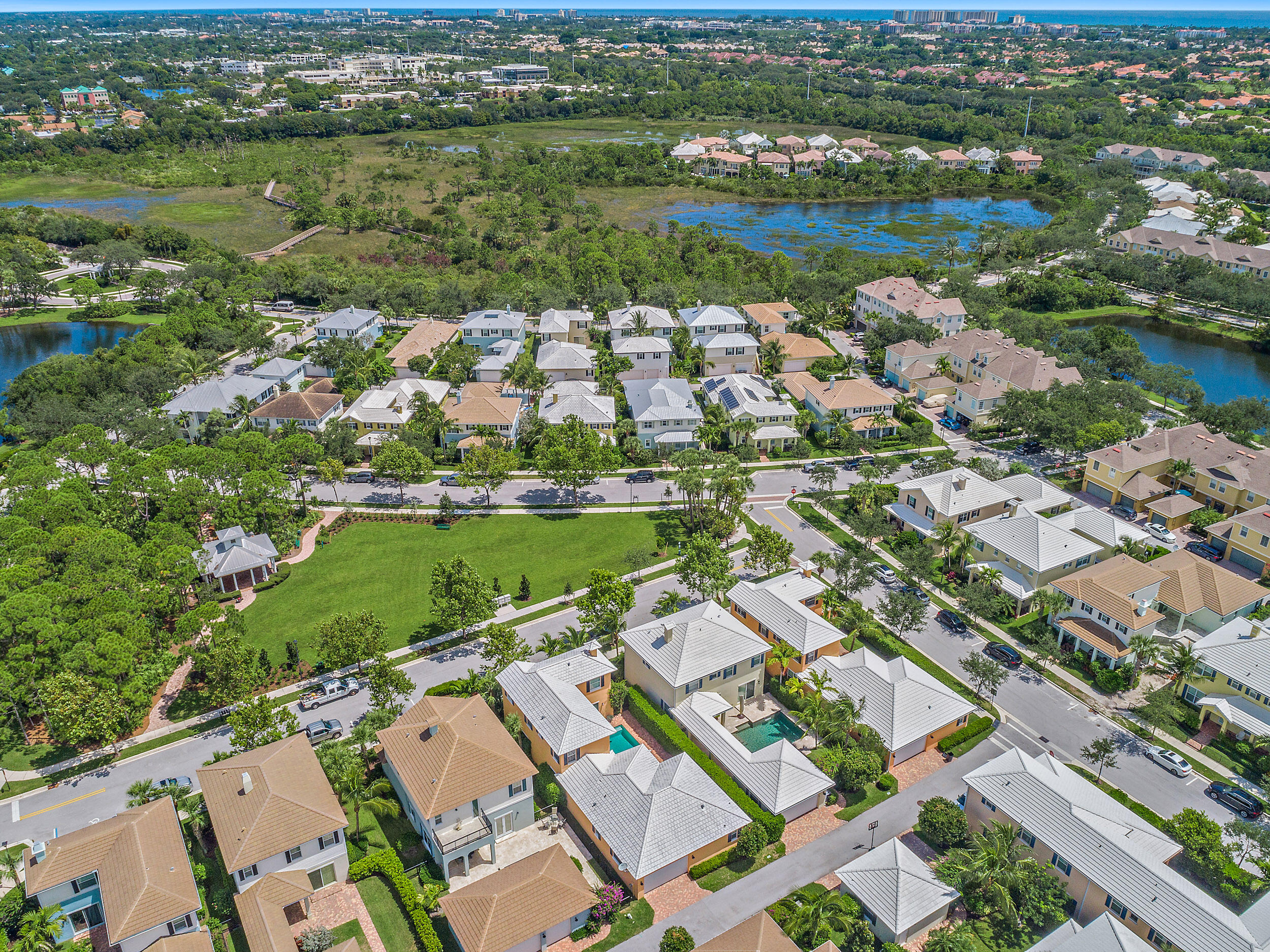 238 W Thatch Palm, Jupiter FL 33458