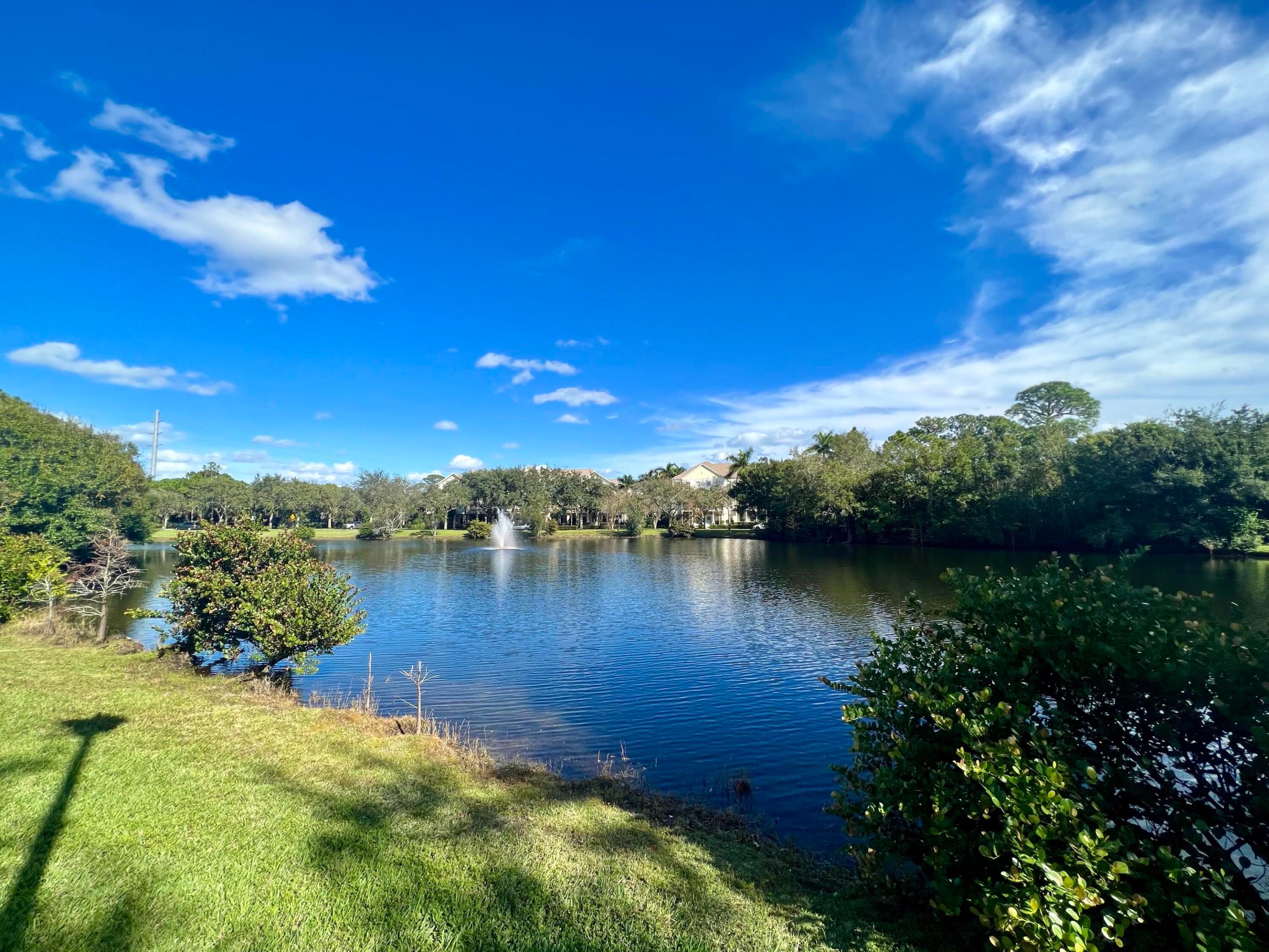 238 W Thatch Palm, Jupiter FL 33458