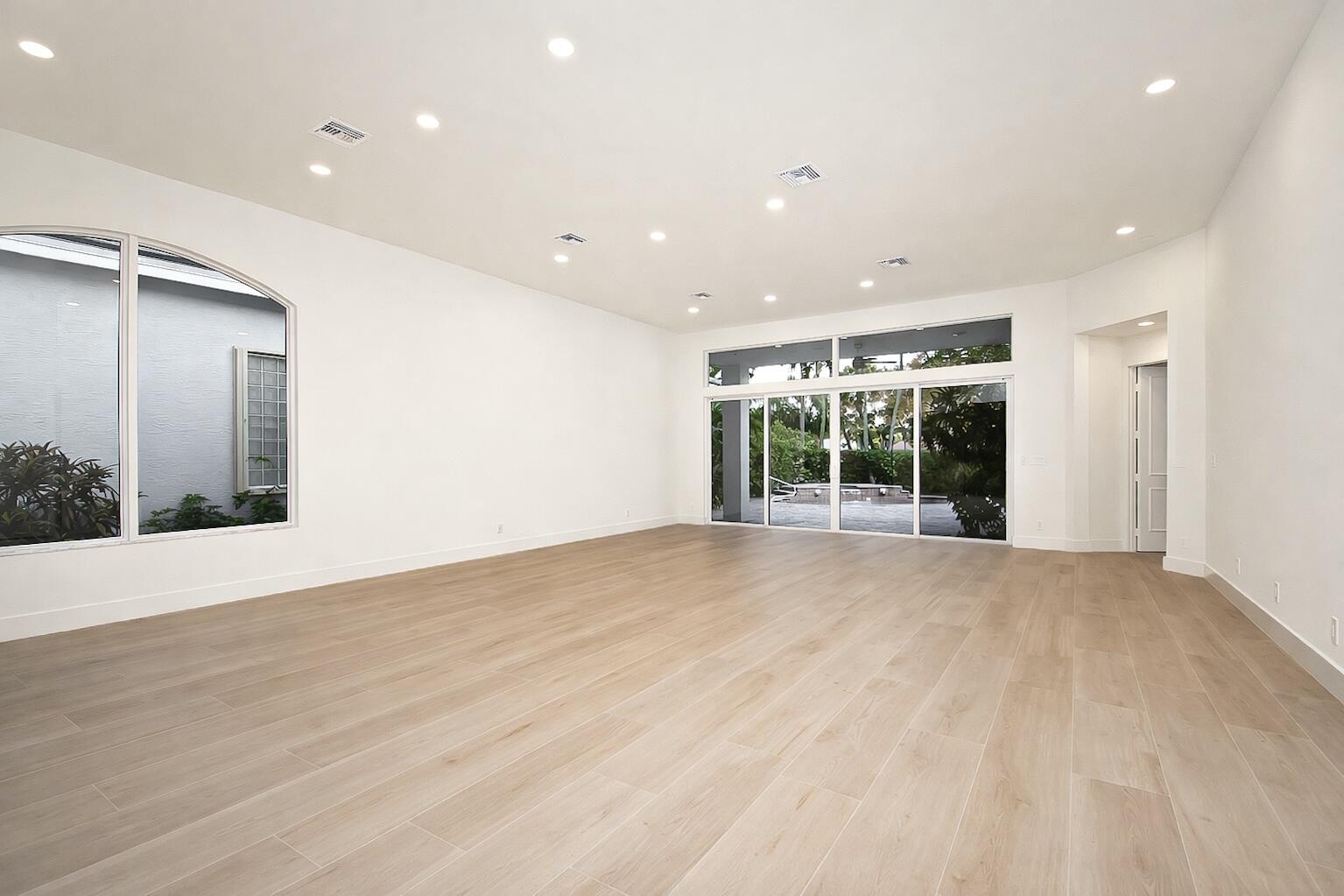 7929 Villa D Este, Delray Beach FL 33446