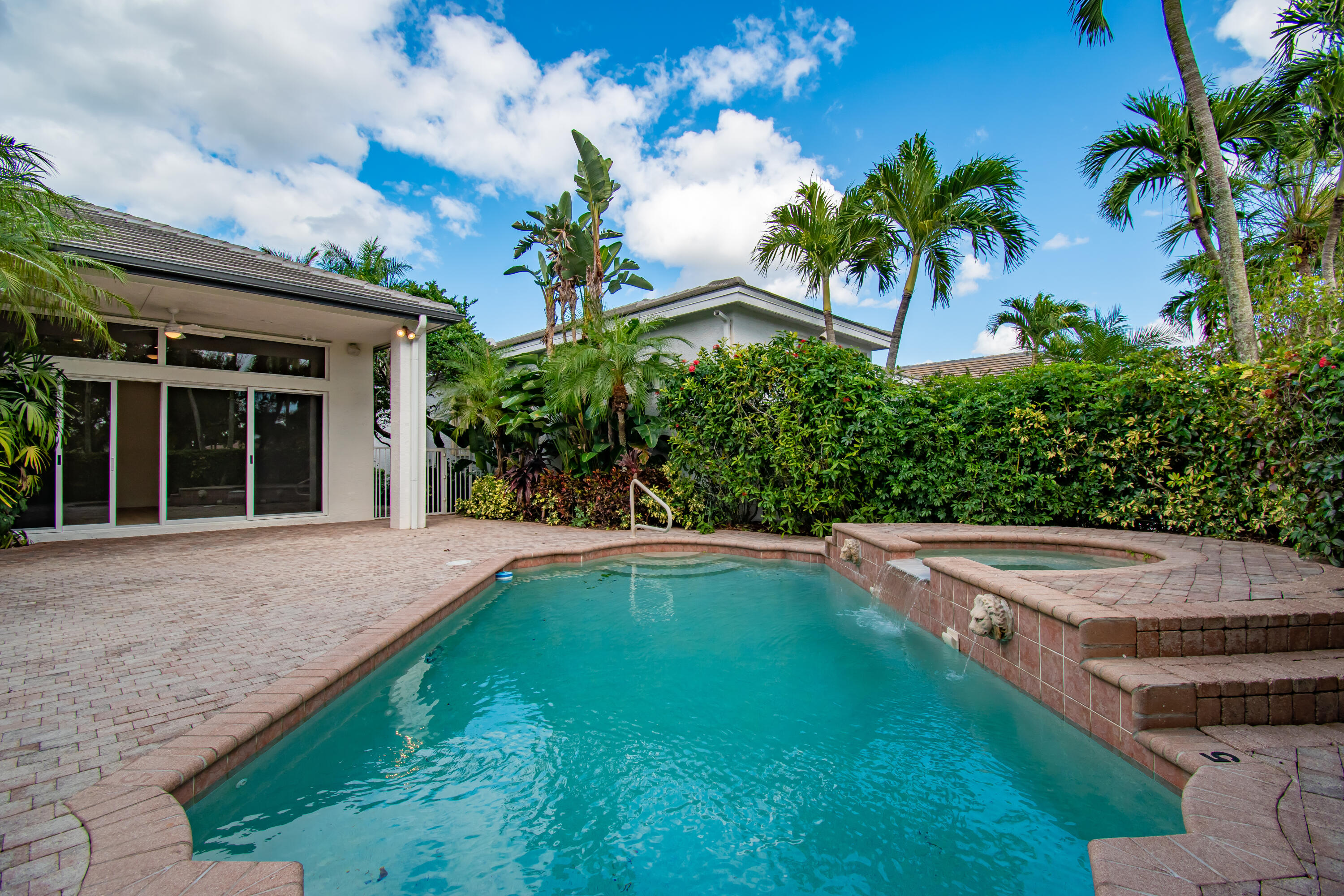 7929 Villa D Este, Delray Beach FL 33446