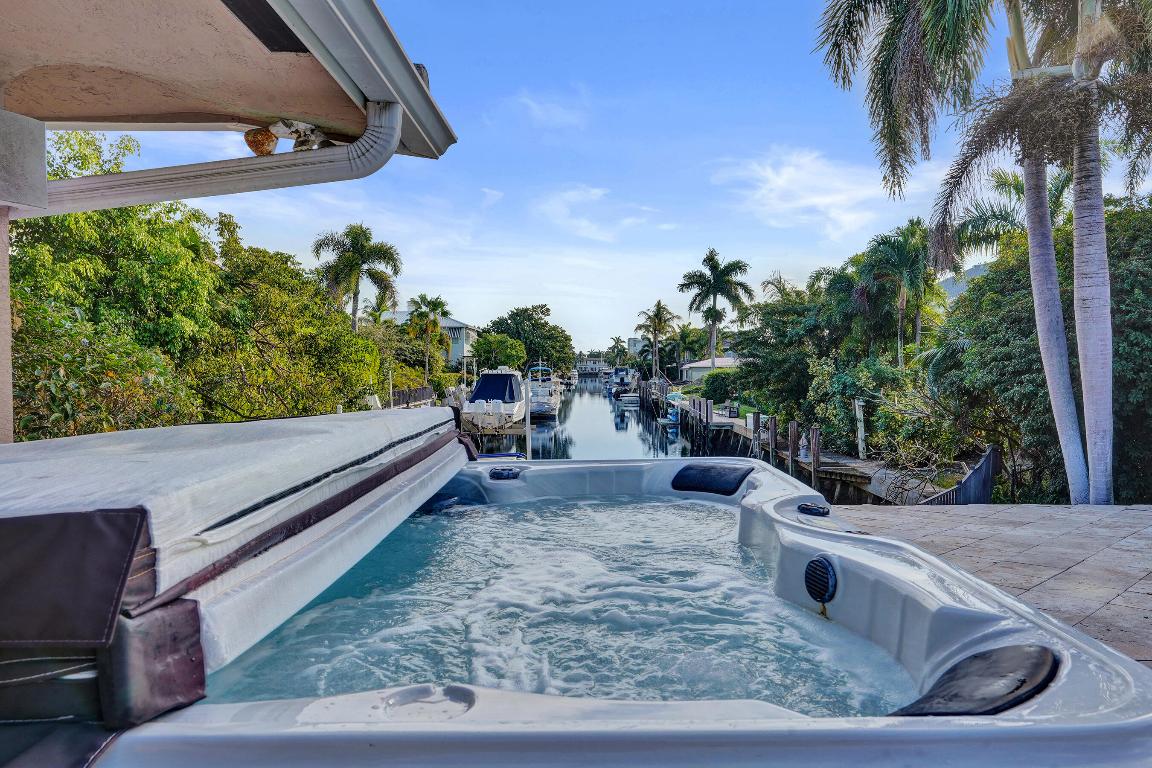 7050 NE 7th, Boca Raton FL 33487