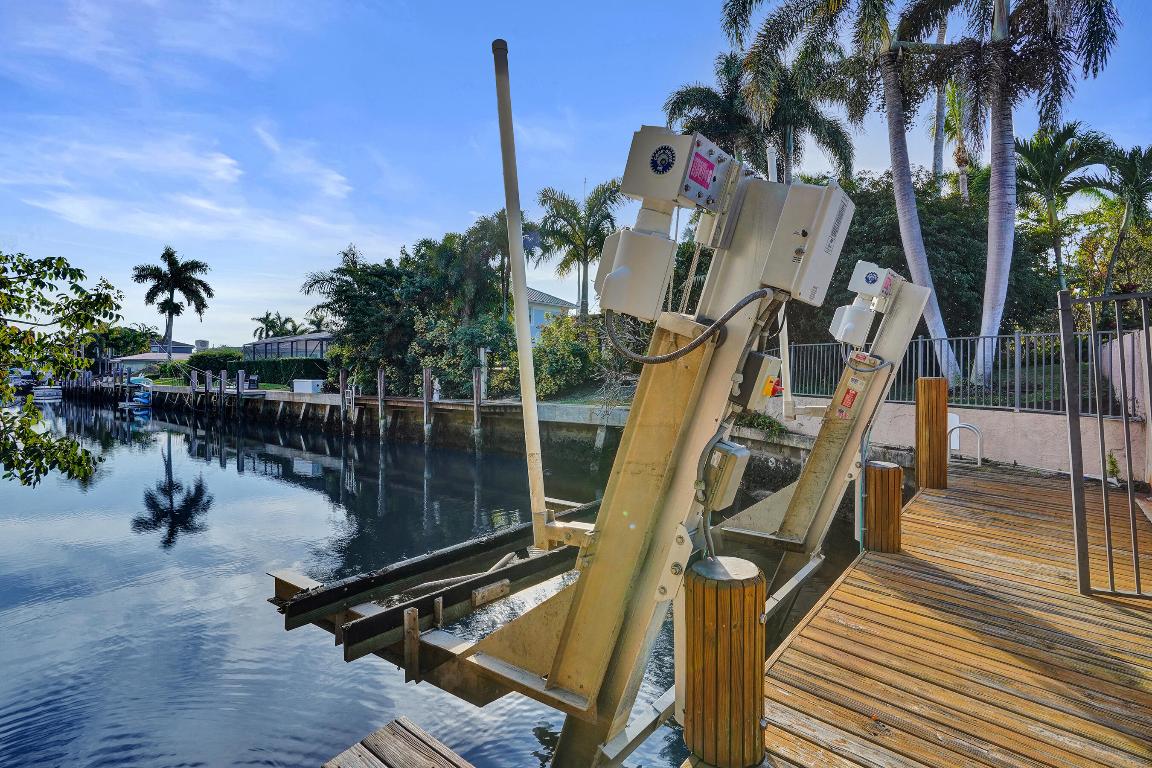 7050 NE 7th, Boca Raton FL 33487