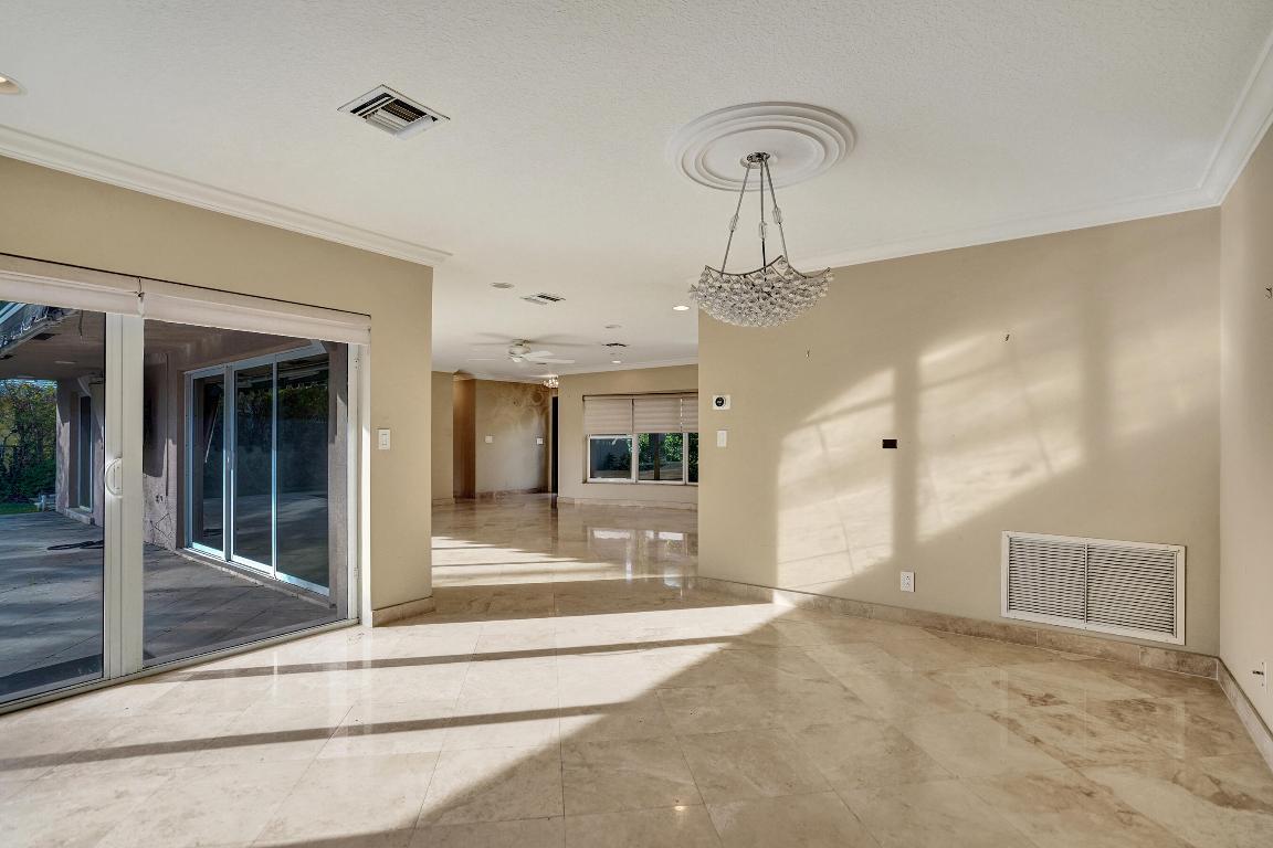 7050 NE 7th, Boca Raton FL 33487