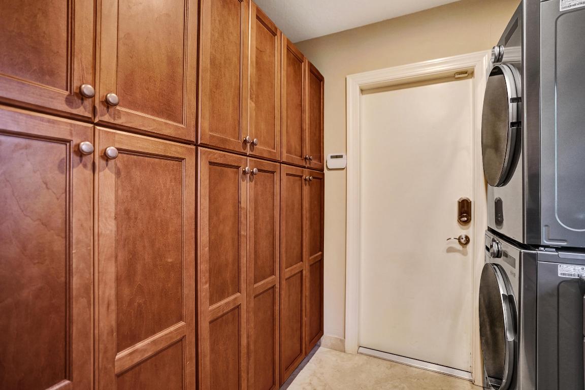 7050 NE 7th, Boca Raton FL 33487
