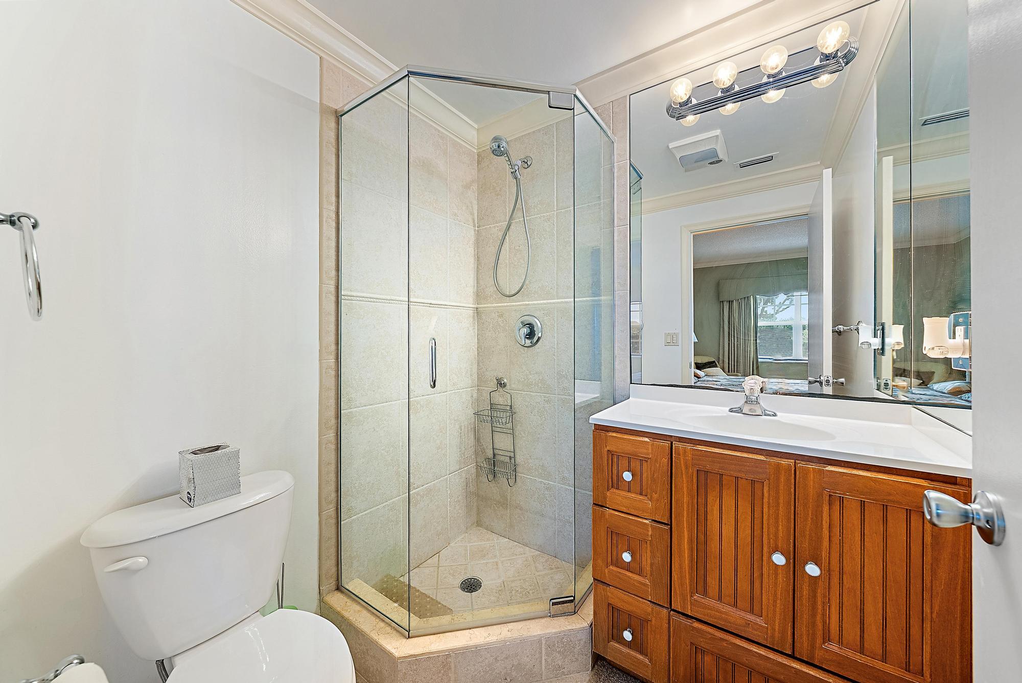 400 S Ocean #103a, Manalapan FL 33462