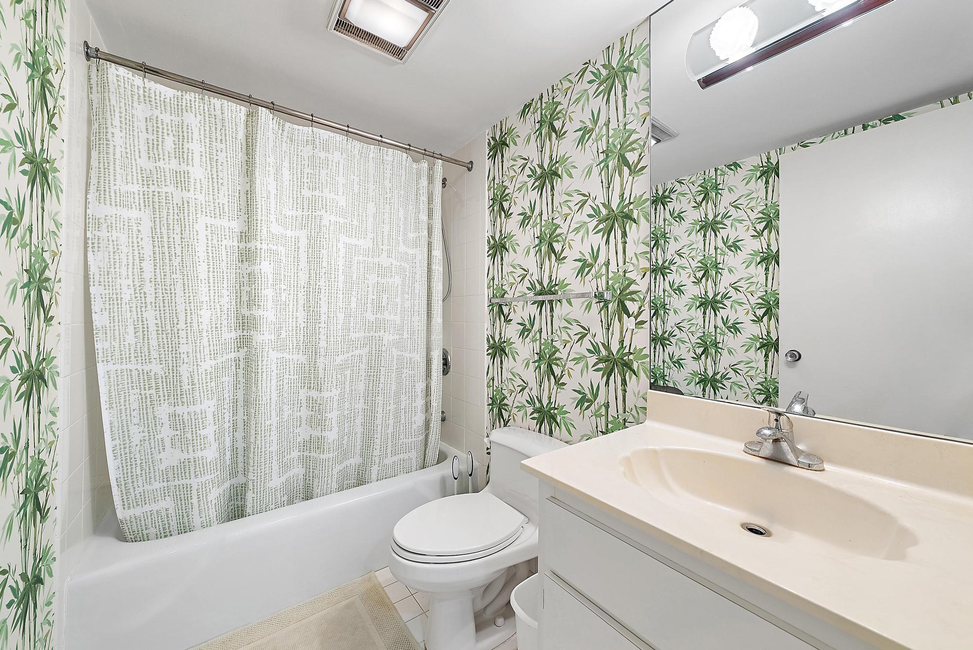 400 S Ocean #103a, Manalapan FL 33462
