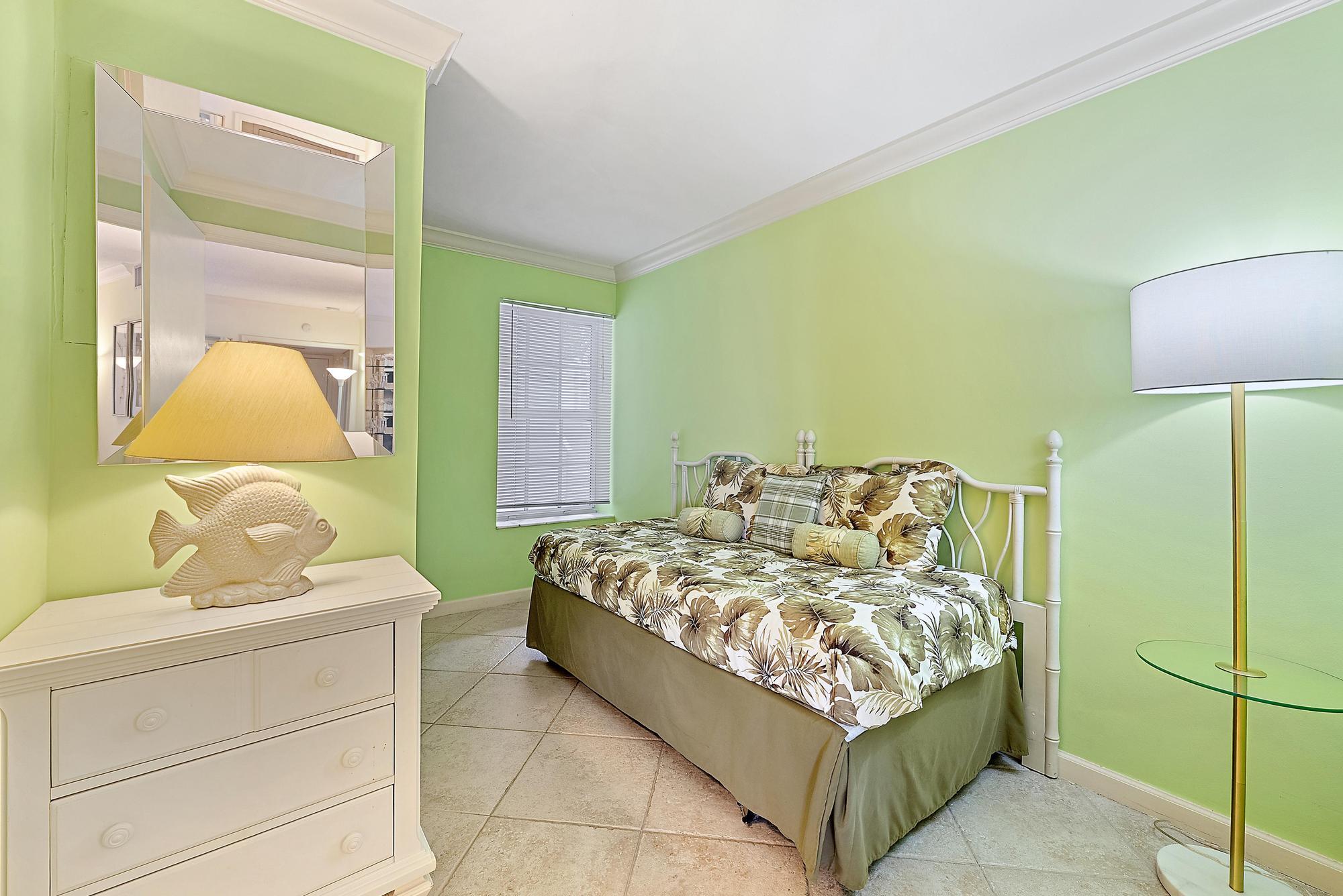 400 S Ocean #103a, Manalapan FL 33462