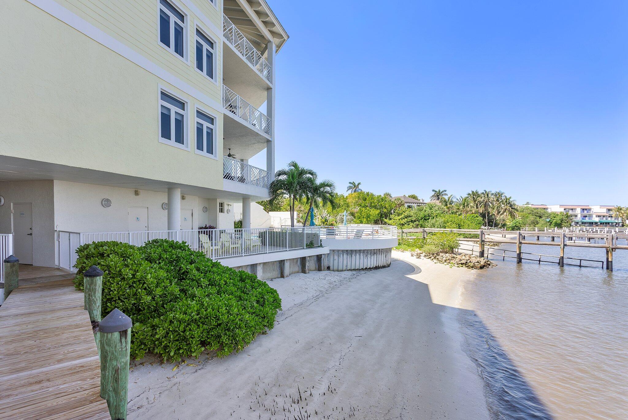 309 E Ocean #205, Lantana FL 33462
